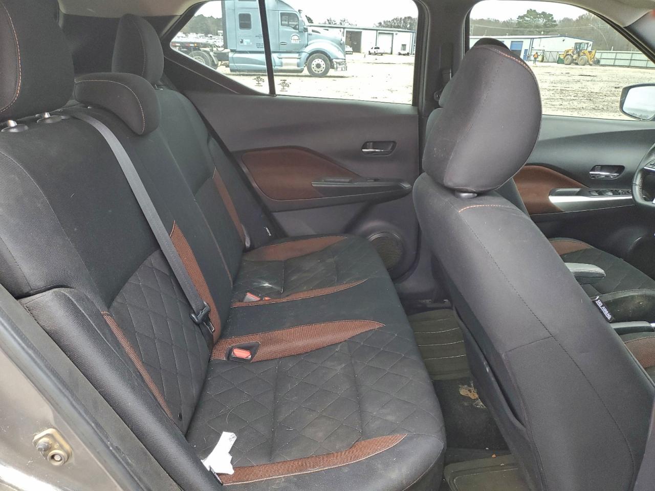 2020 NISSAN KICKS SR photo 10