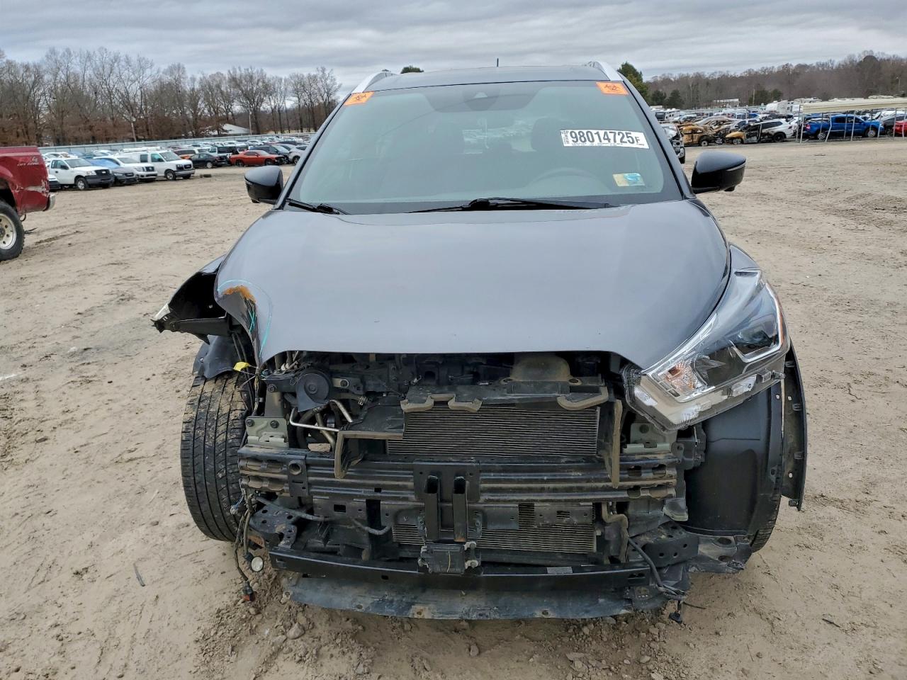 2020 NISSAN KICKS SR photo 5