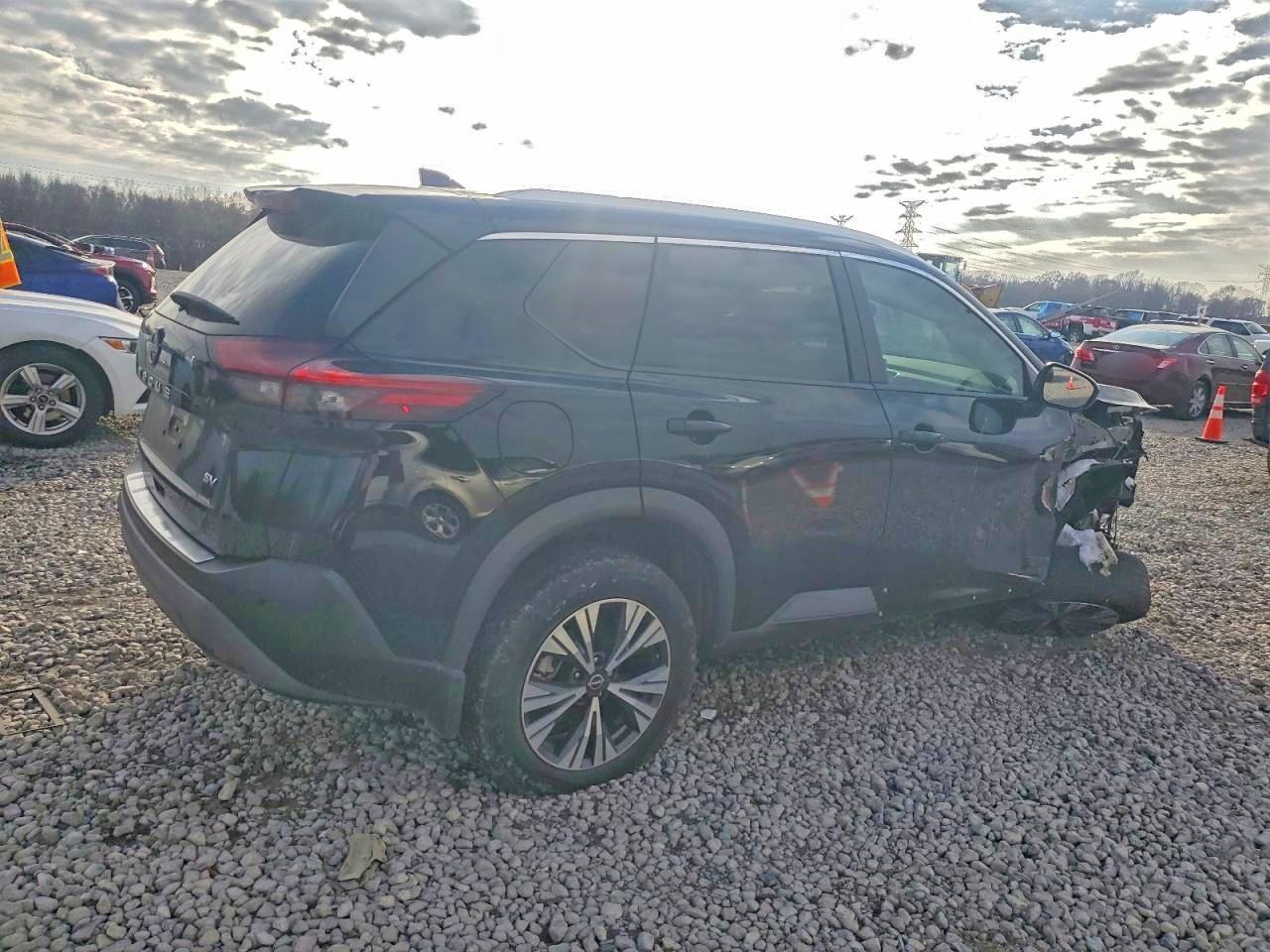 2023 NISSAN ROGUE SV photo 3