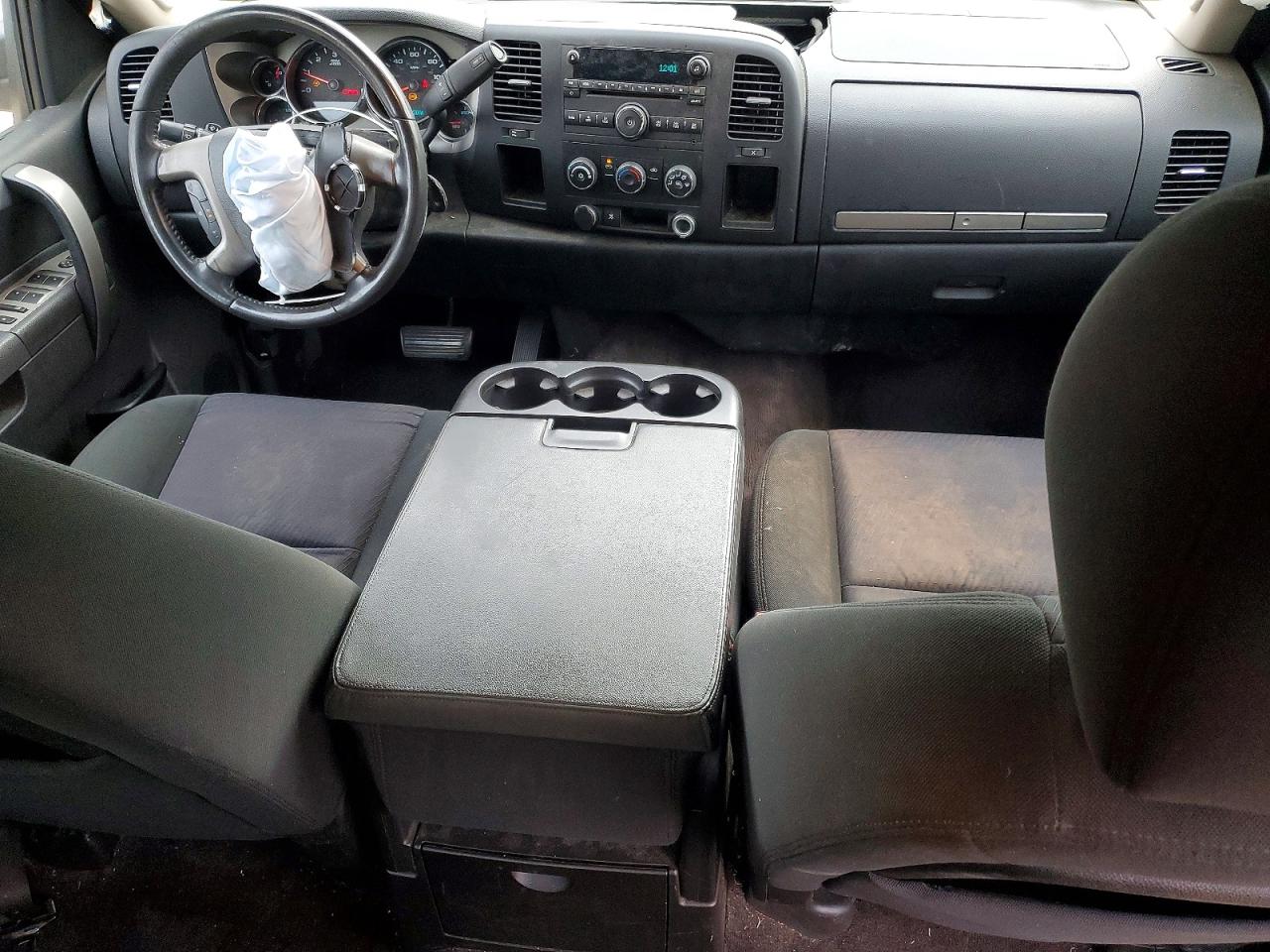 2010 GMC SIERRA C1500 SLE photo 8