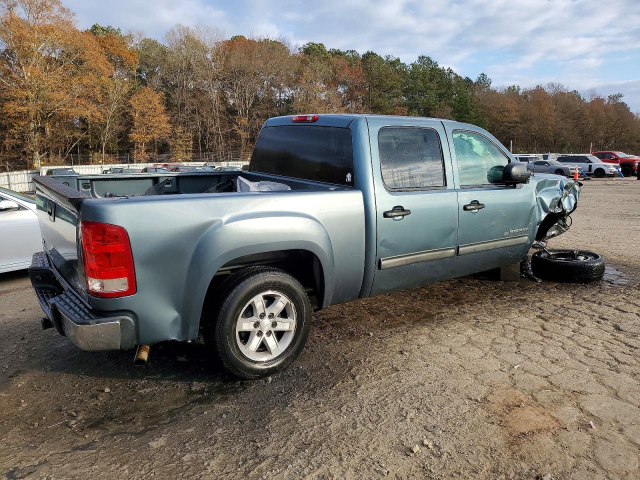 2010 GMC SIERRA C1500 SLE photo 3