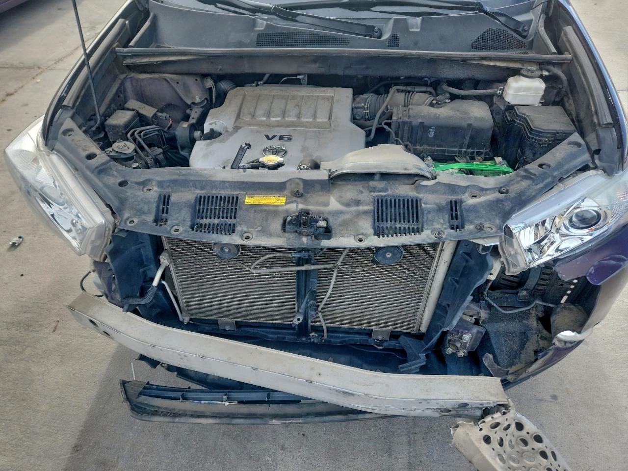 2013 TOYOTA HIGHLANDER BASE photo 12
