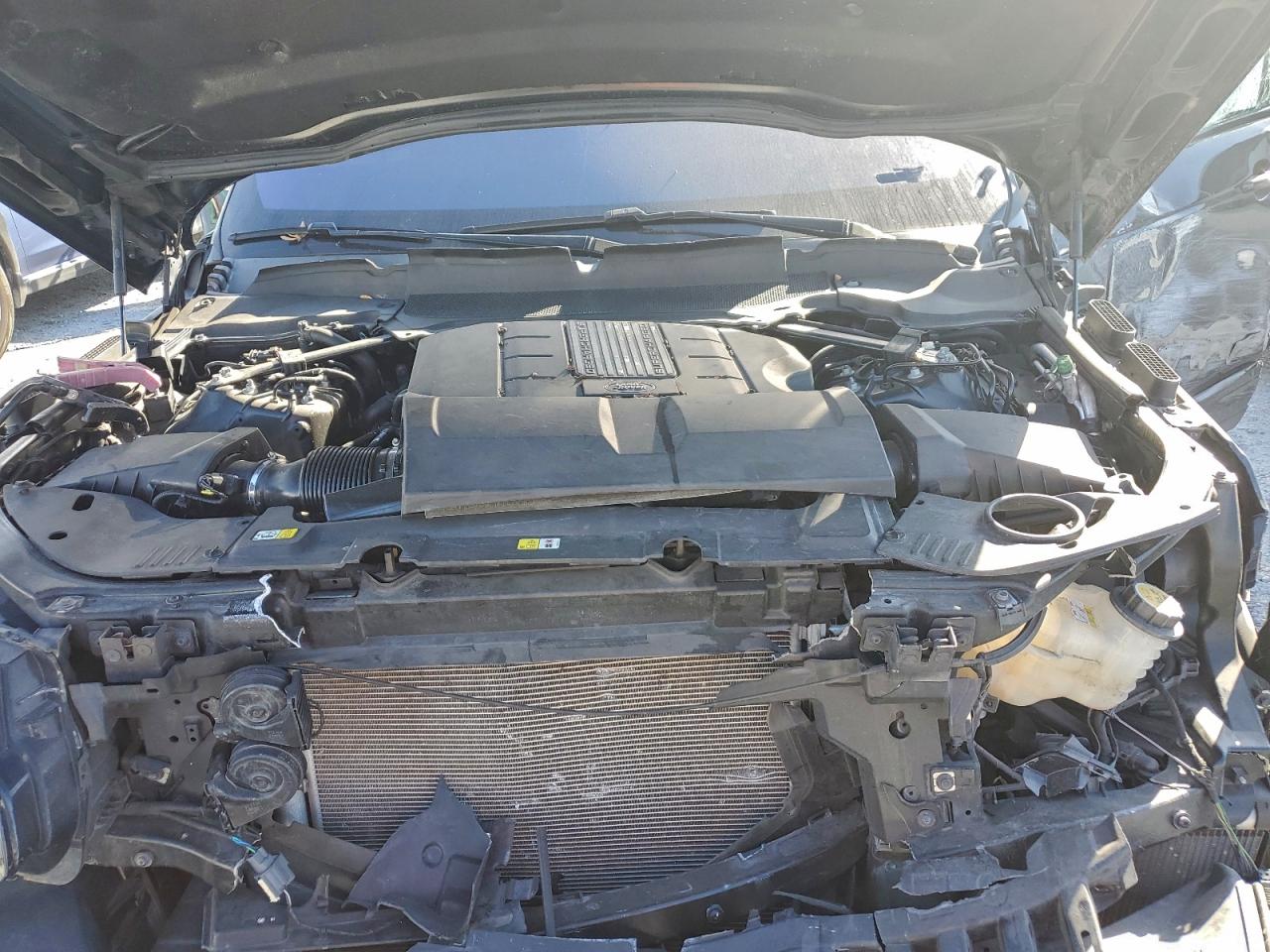 2020 LAND ROVER RANGE ROVER P525 HSE photo 12