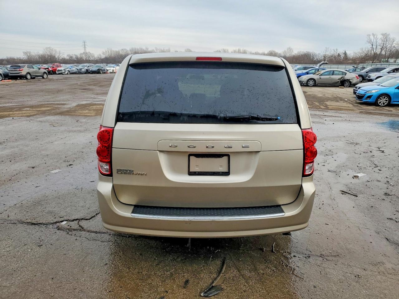 2013 DODGE GRAND CARAVAN SE photo 6