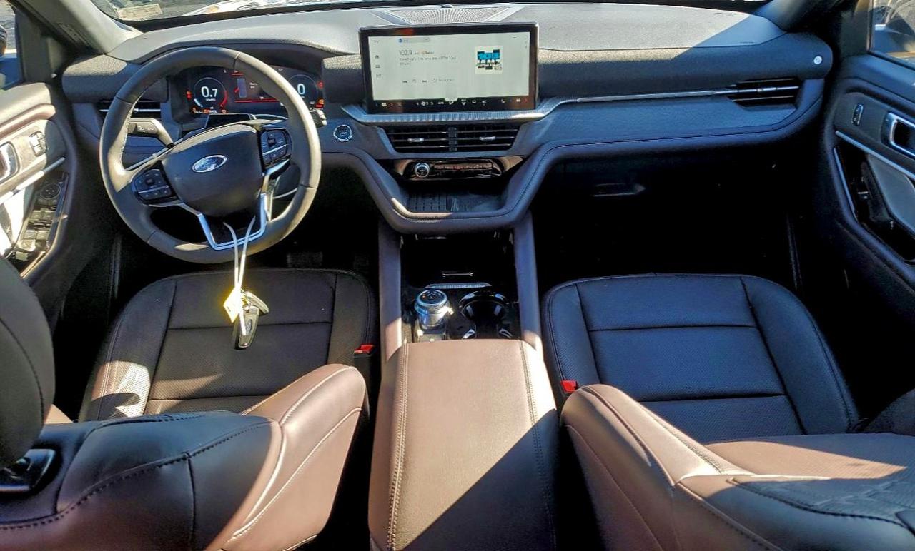 2025 FORD EXPLORER PLATINUM photo 8