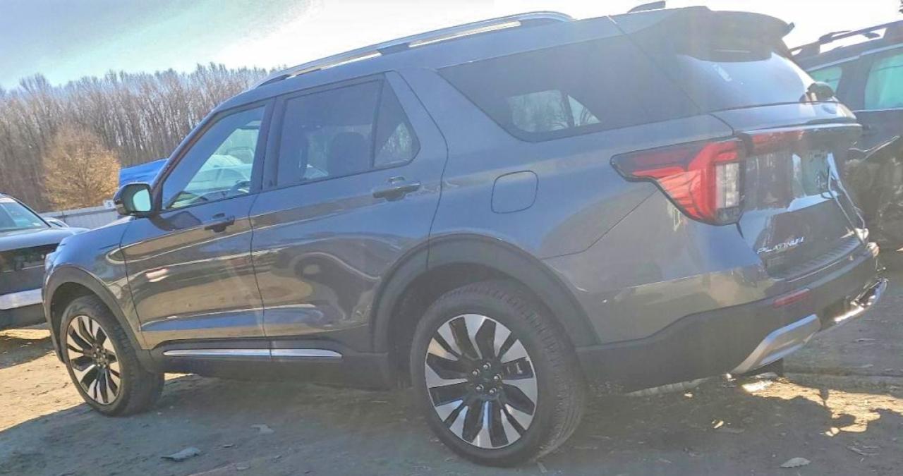 2025 FORD EXPLORER PLATINUM photo 2