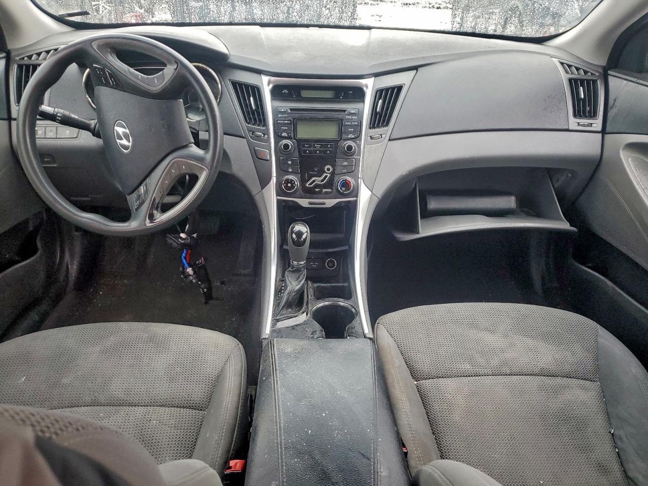 2013 HYUNDAI SONATA GLS photo 8