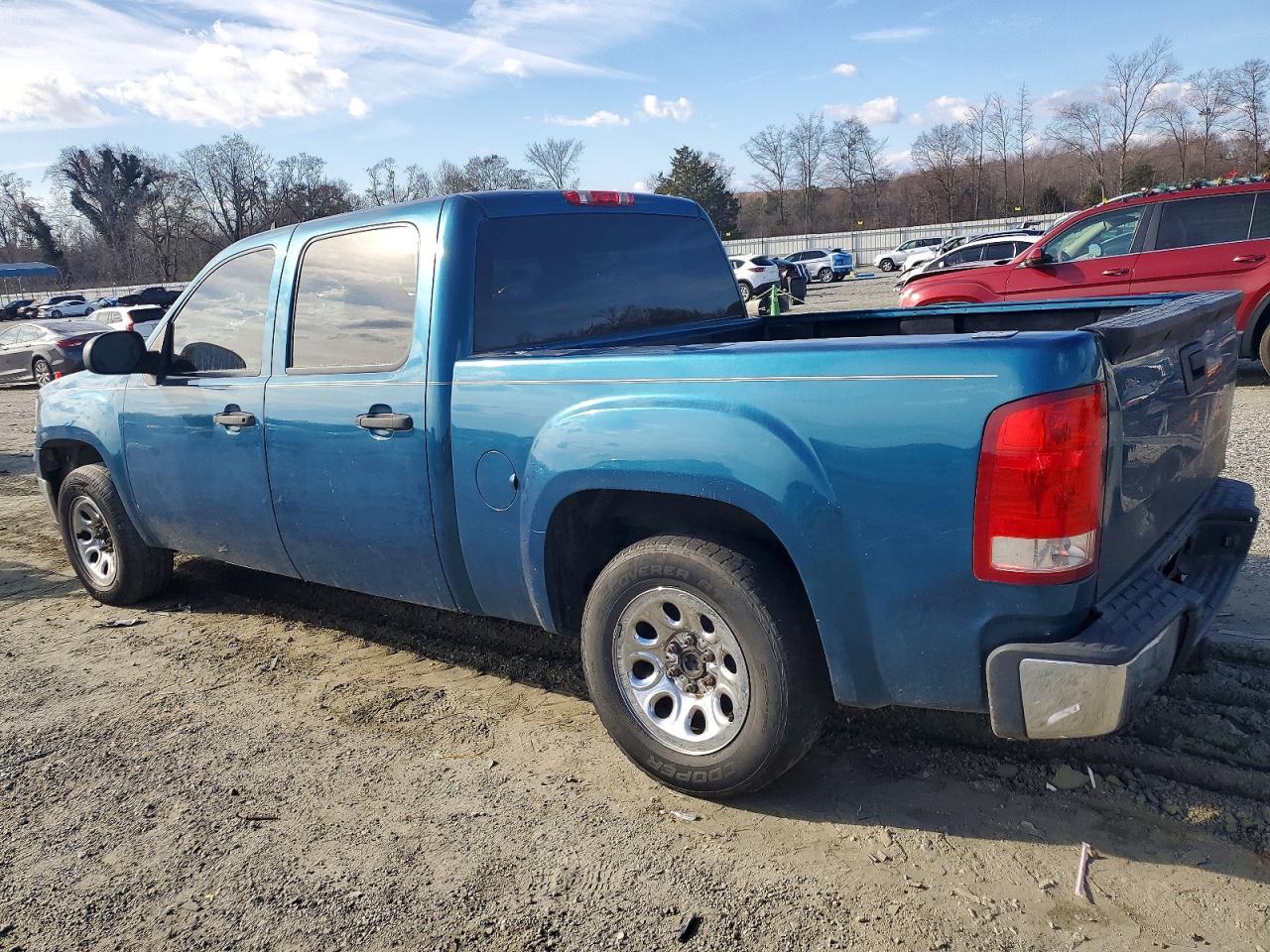 2007 GMC NEW SIERRA C1500 photo 2