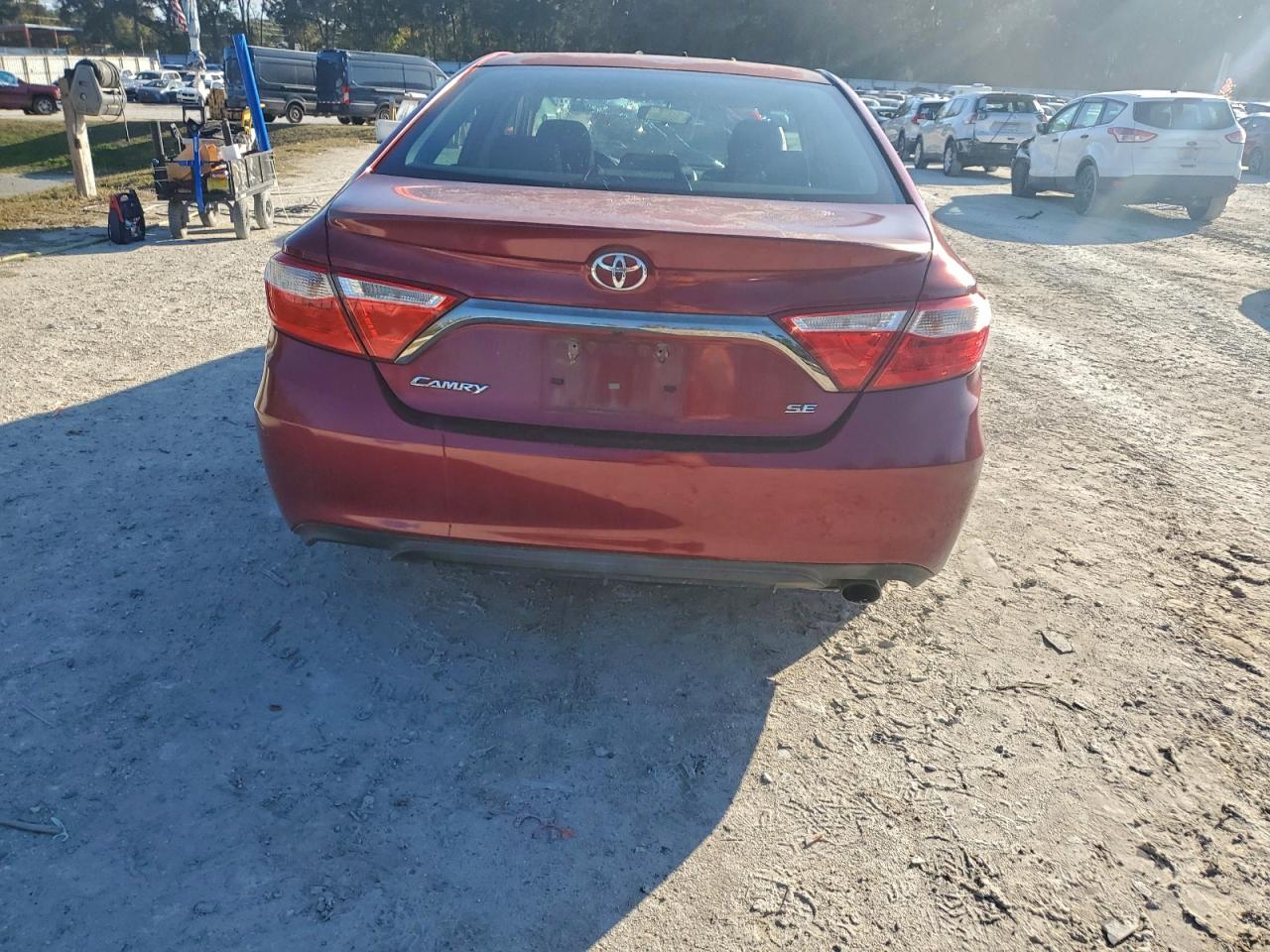 2015 TOYOTA CAMRY LE photo 6
