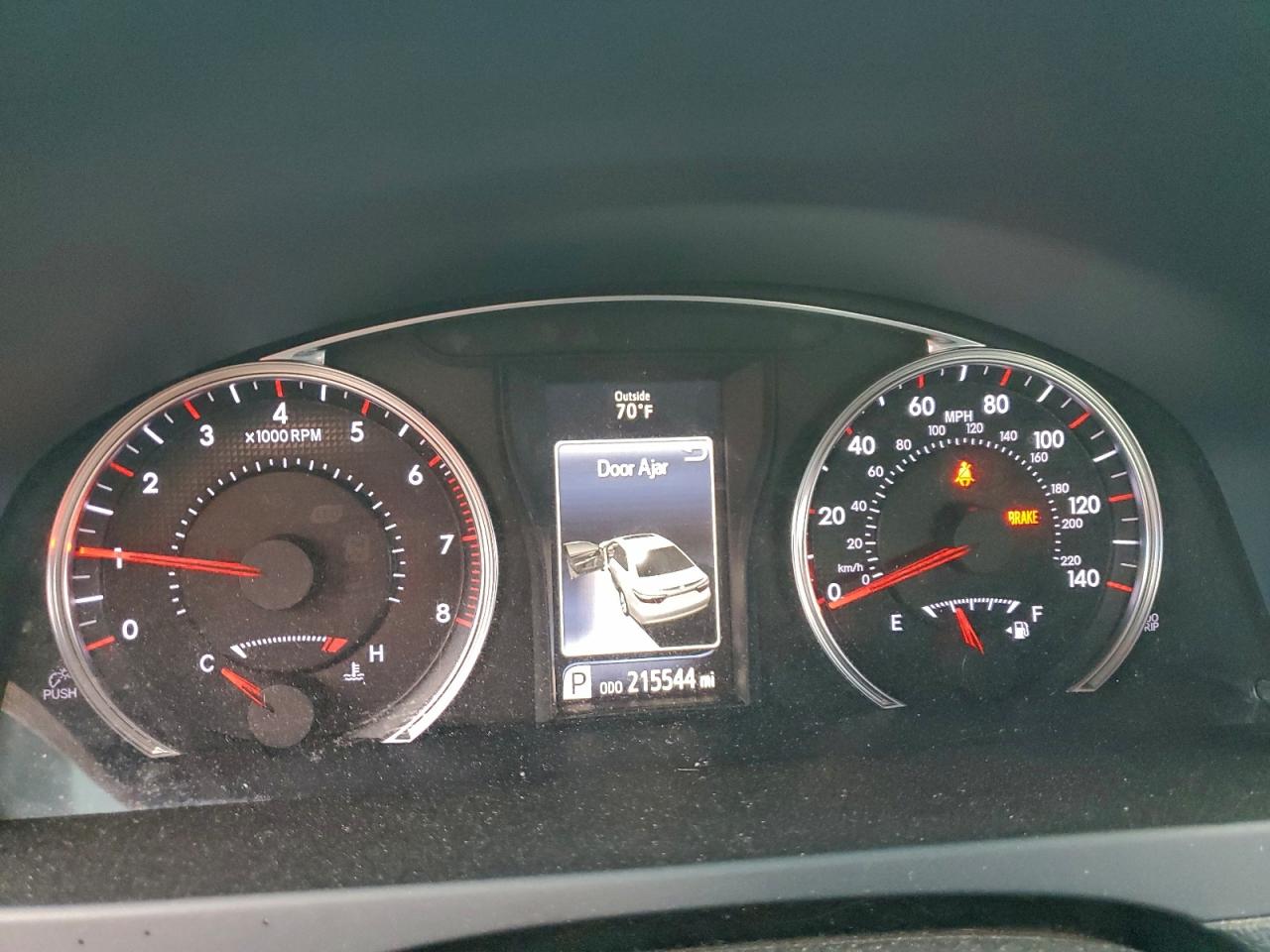 2015 TOYOTA CAMRY LE photo 9