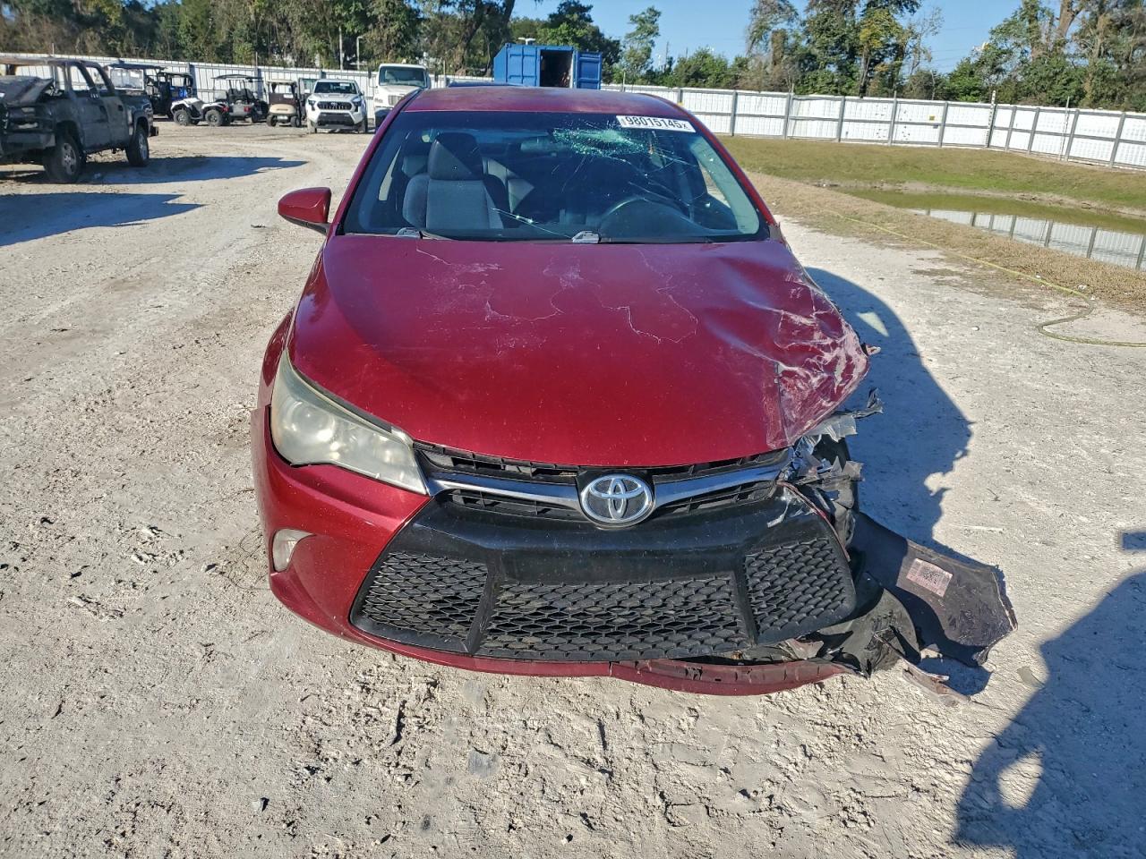 2015 TOYOTA CAMRY LE photo 5