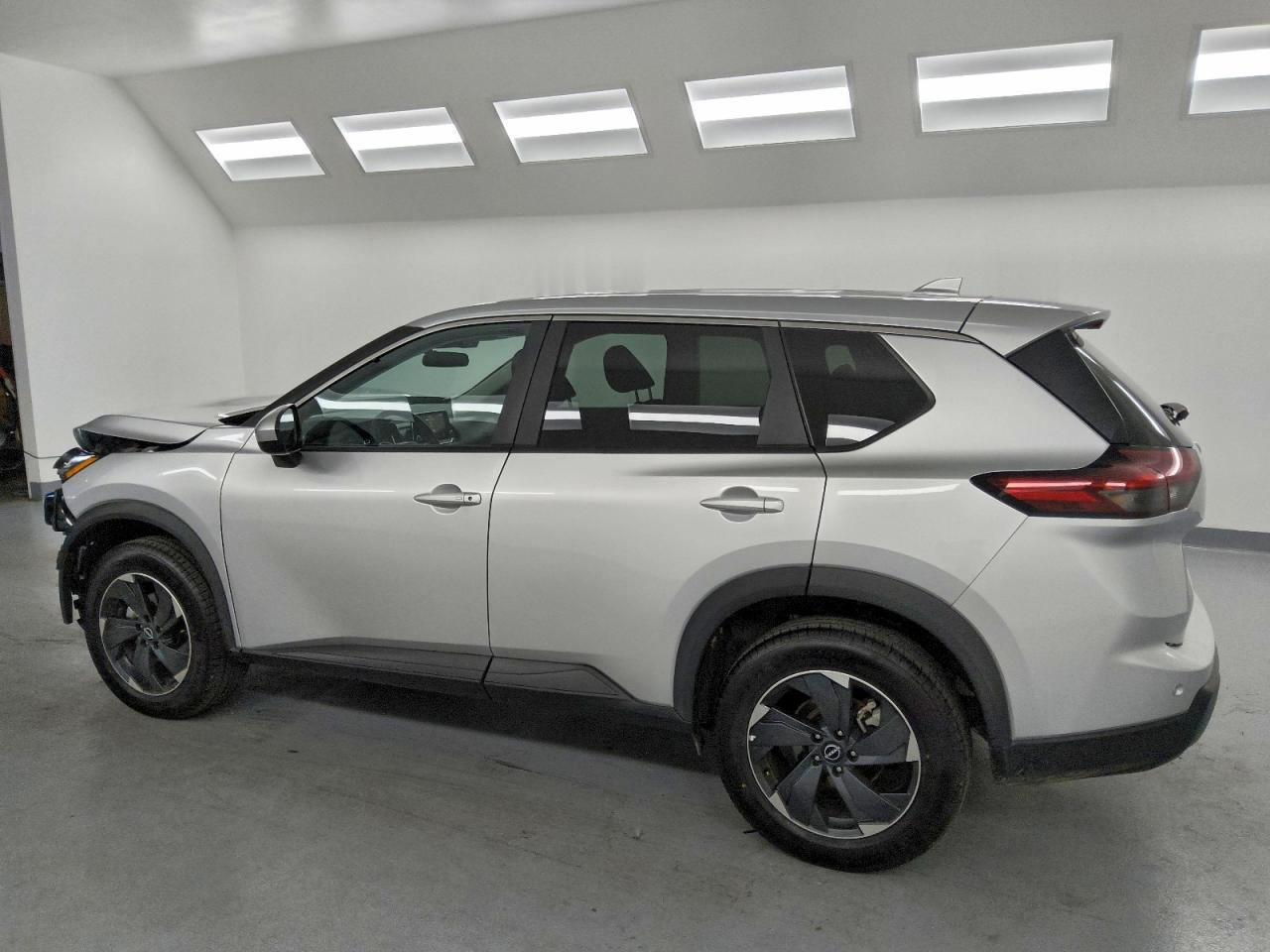 2025 NISSAN ROGUE SV photo 3