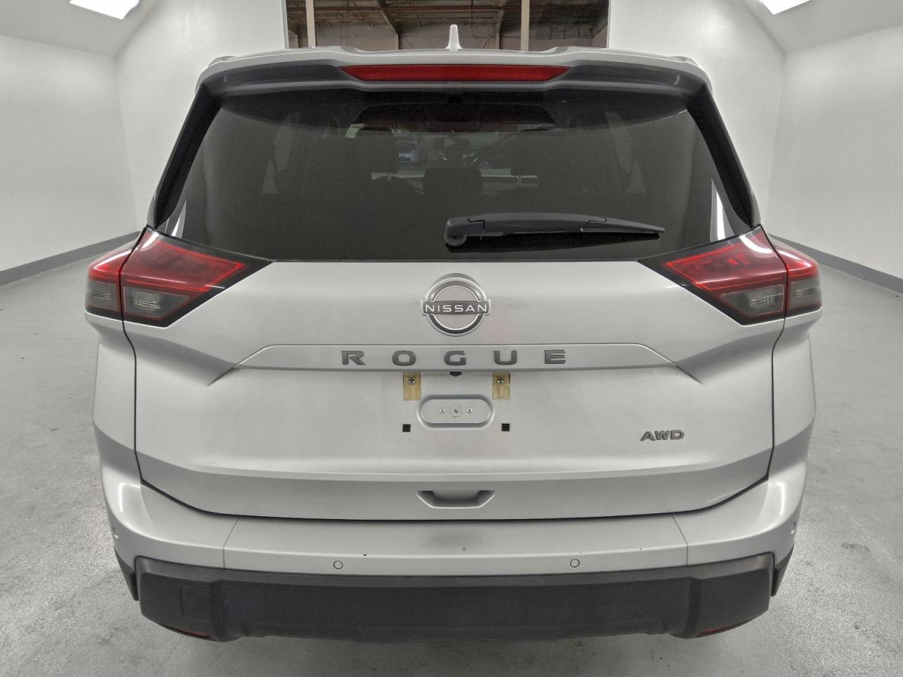 2025 NISSAN ROGUE SV photo 11