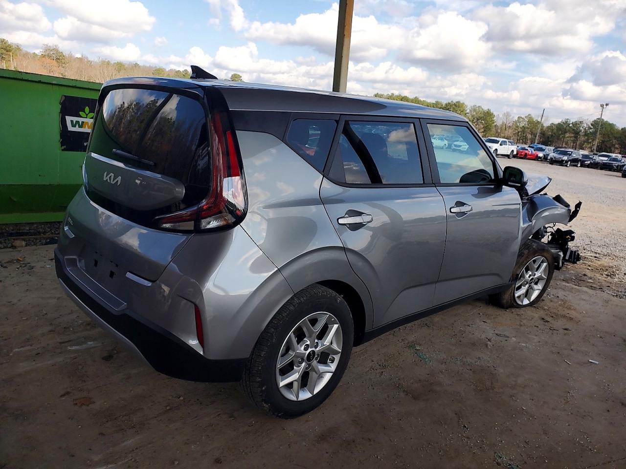 2025 KIA SOUL LX photo 5