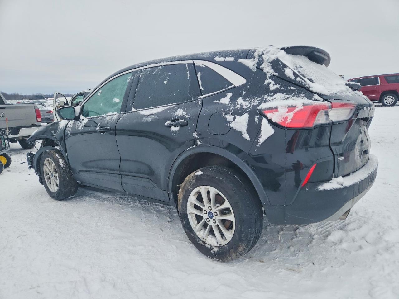 2022 FORD ESCAPE SE photo 2
