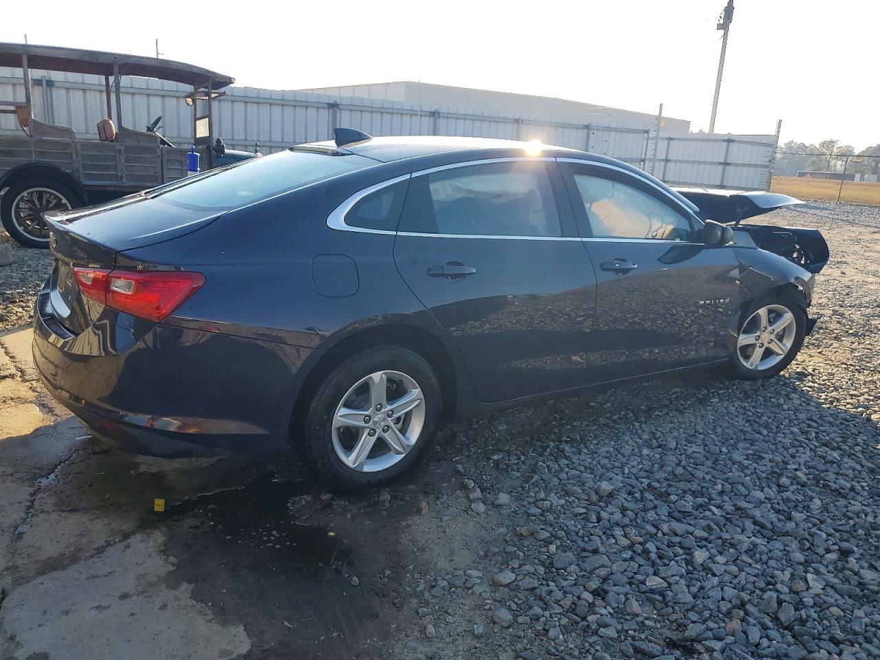 2025 CHEVROLET MALIBU LS photo 3