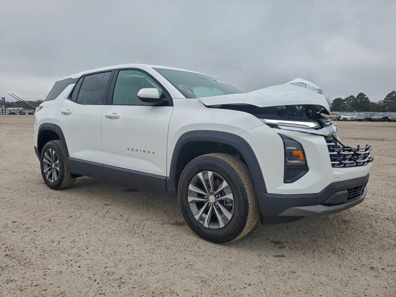2026 CHEVROLET EQUINOX LT photo 4