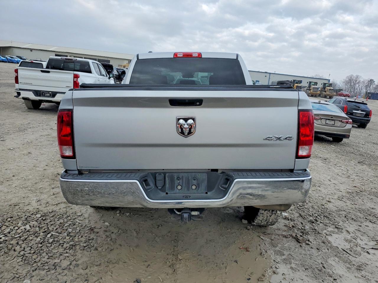 2016 RAM 1500 ST photo 6