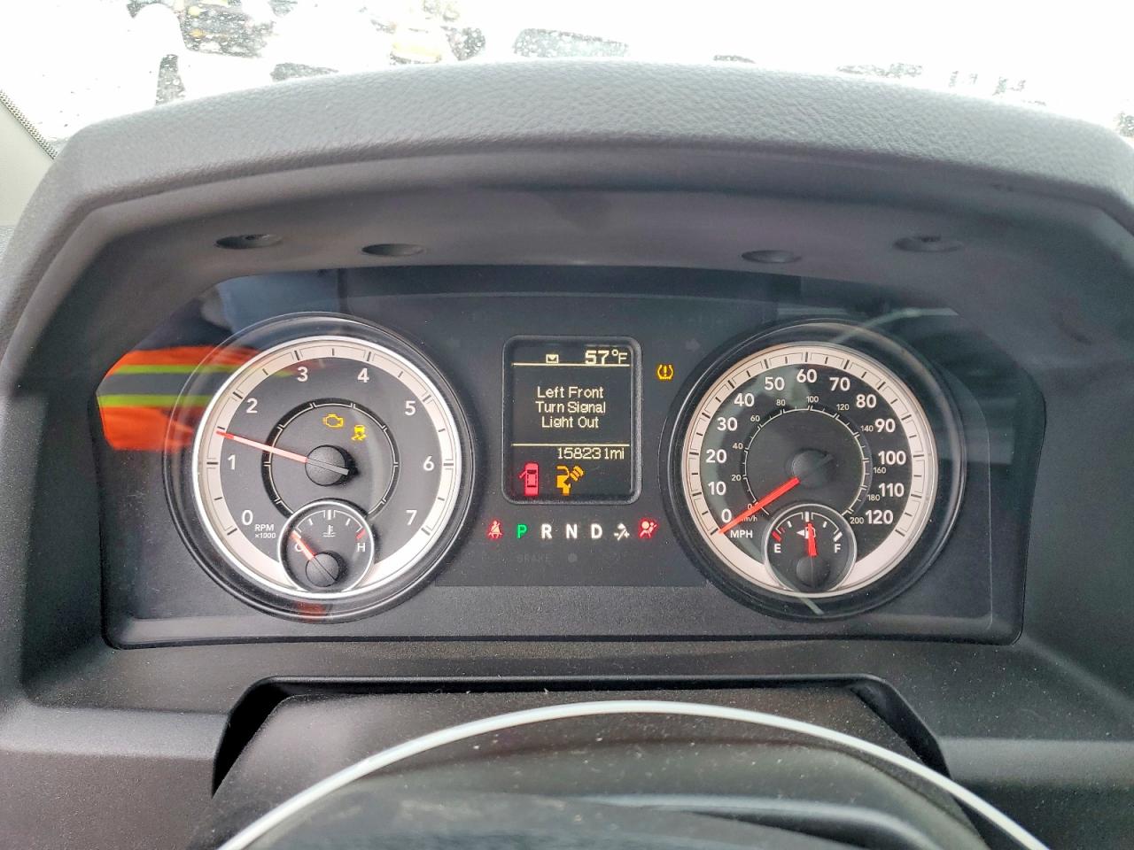 2016 RAM 1500 ST photo 9