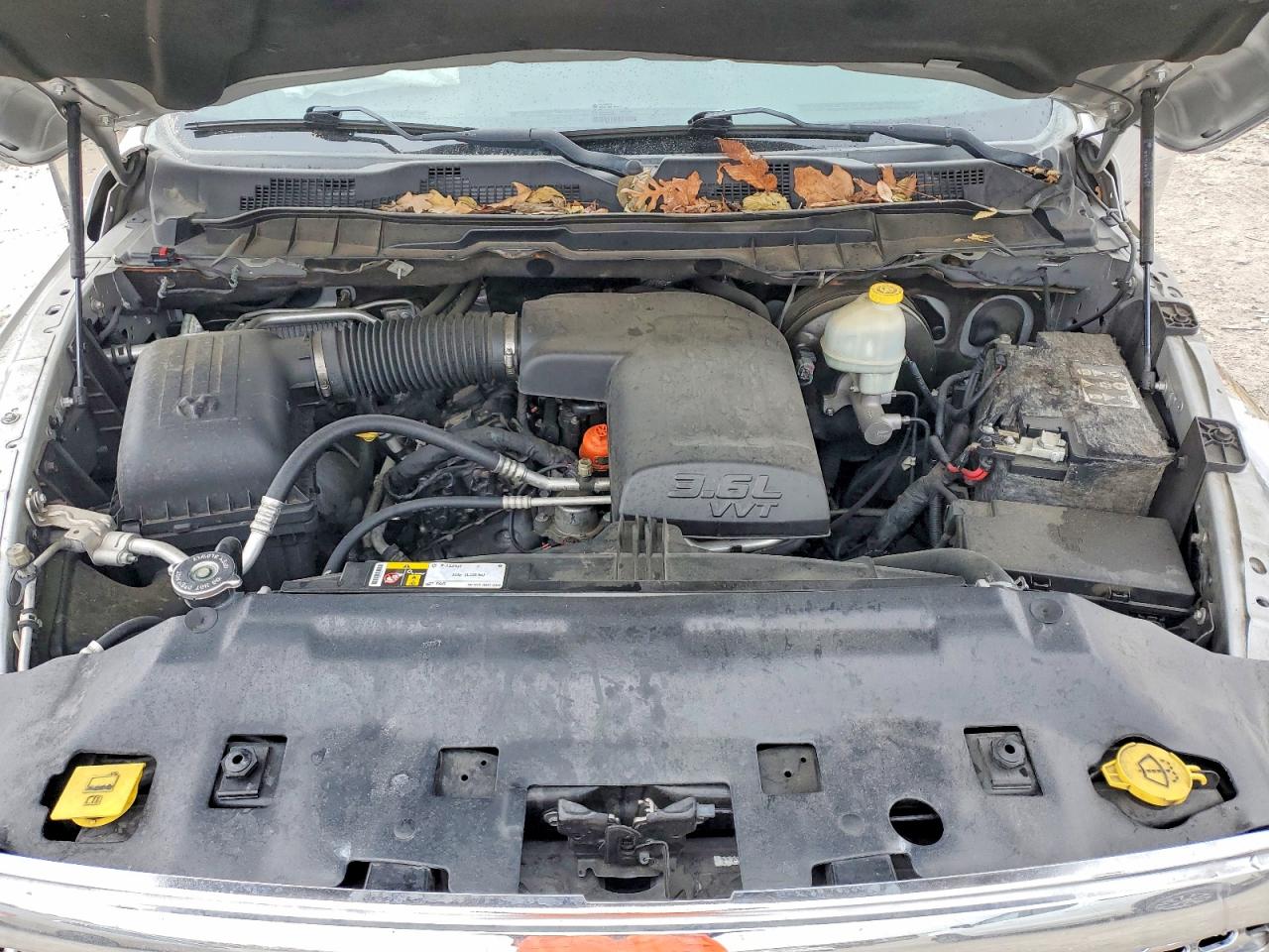 2016 RAM 1500 ST photo 11