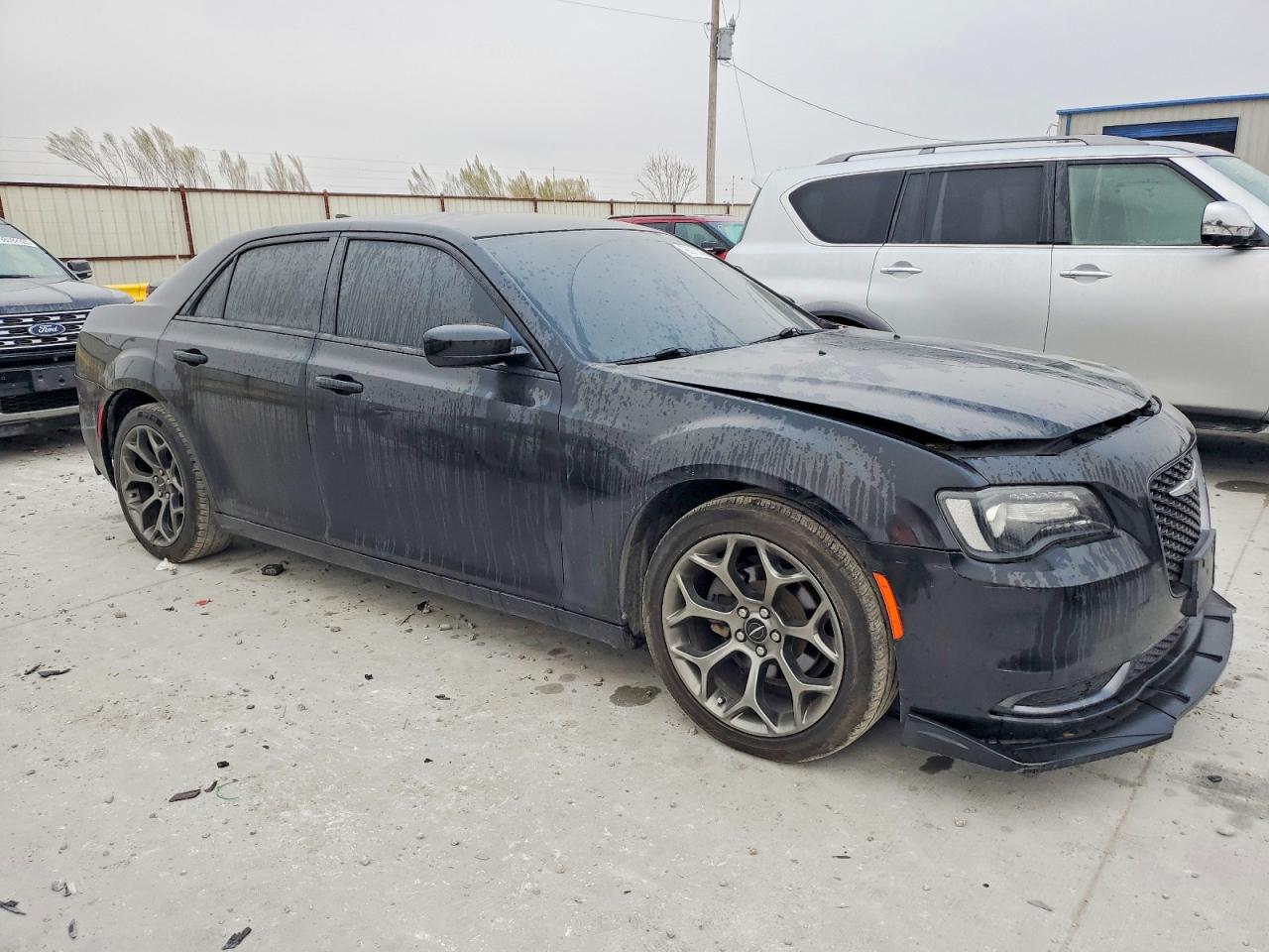 2018 CHRYSLER 300 TOURING photo 4