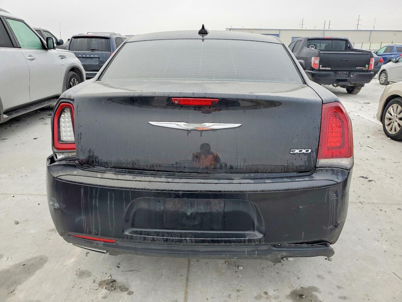 2018 CHRYSLER 300 TOURING photo 6