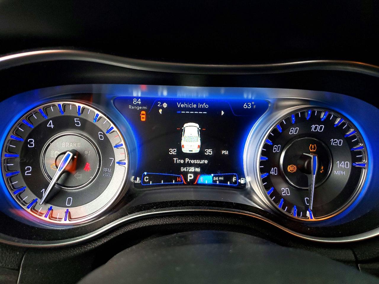 2018 CHRYSLER 300 TOURING photo 9