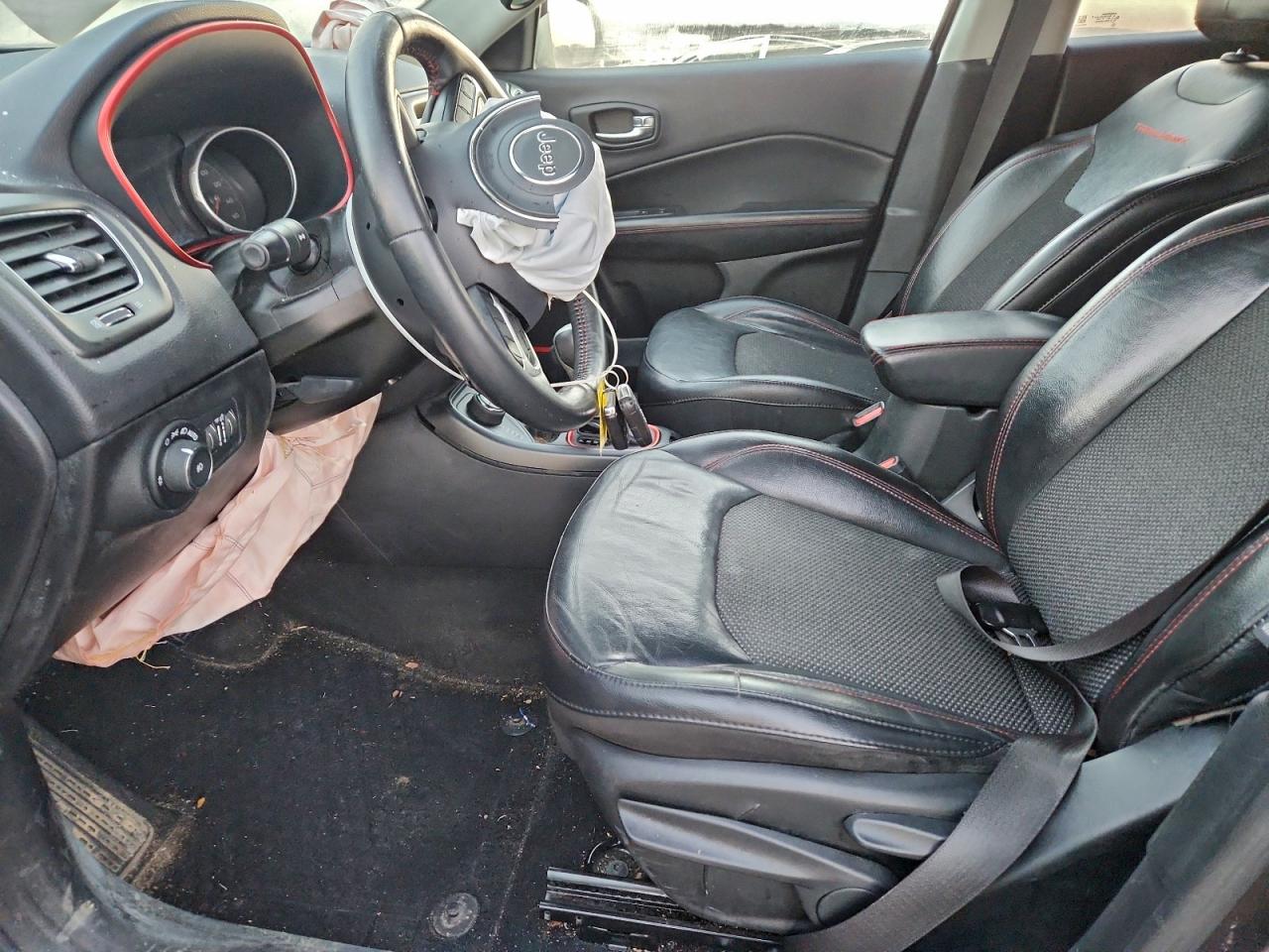 2019 JEEP COMPASS TRAILHAWK photo 7