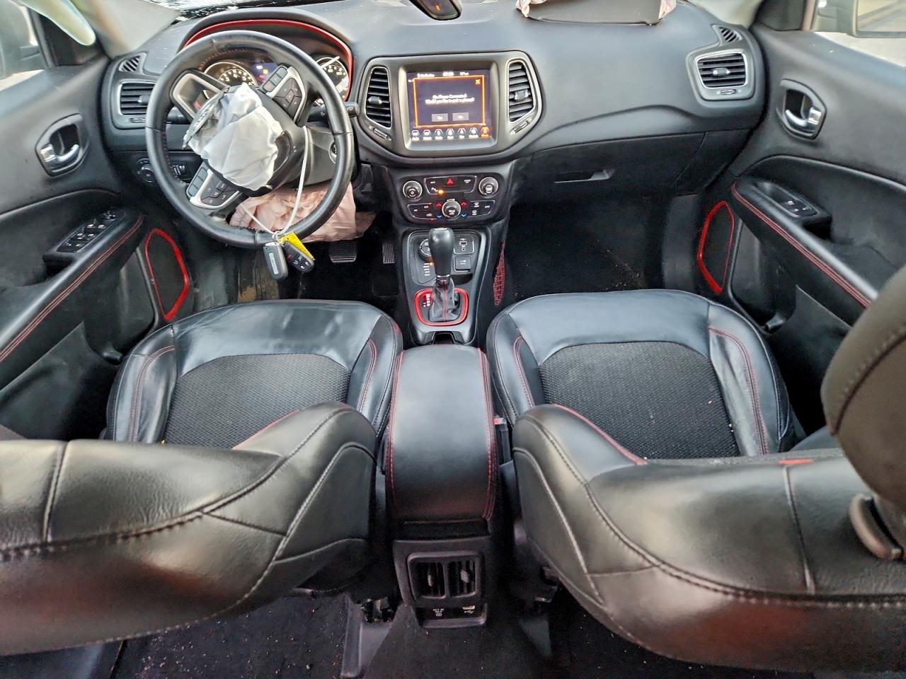2019 JEEP COMPASS TRAILHAWK photo 8