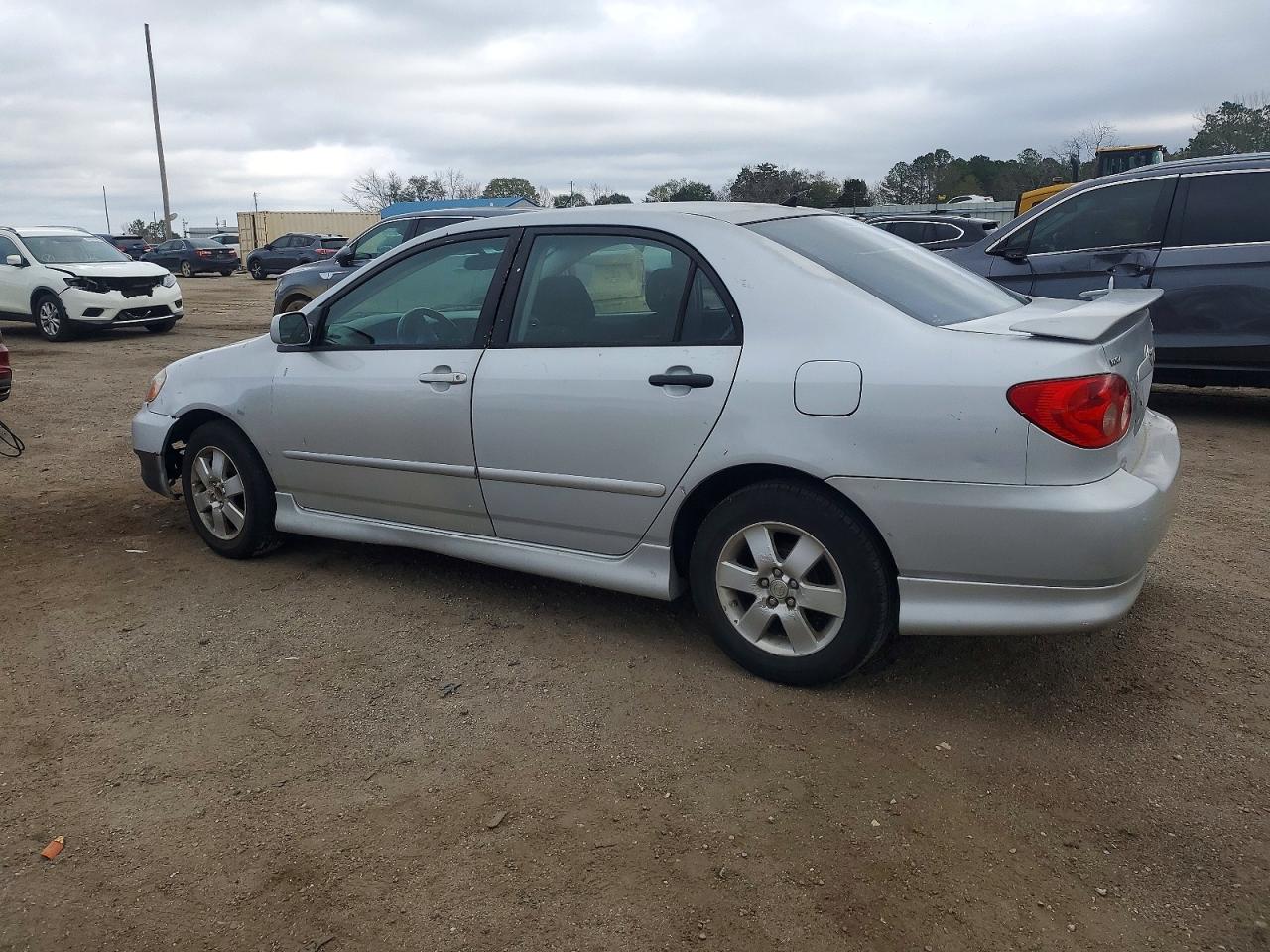 2007 TOYOTA COROLLA CE photo 2