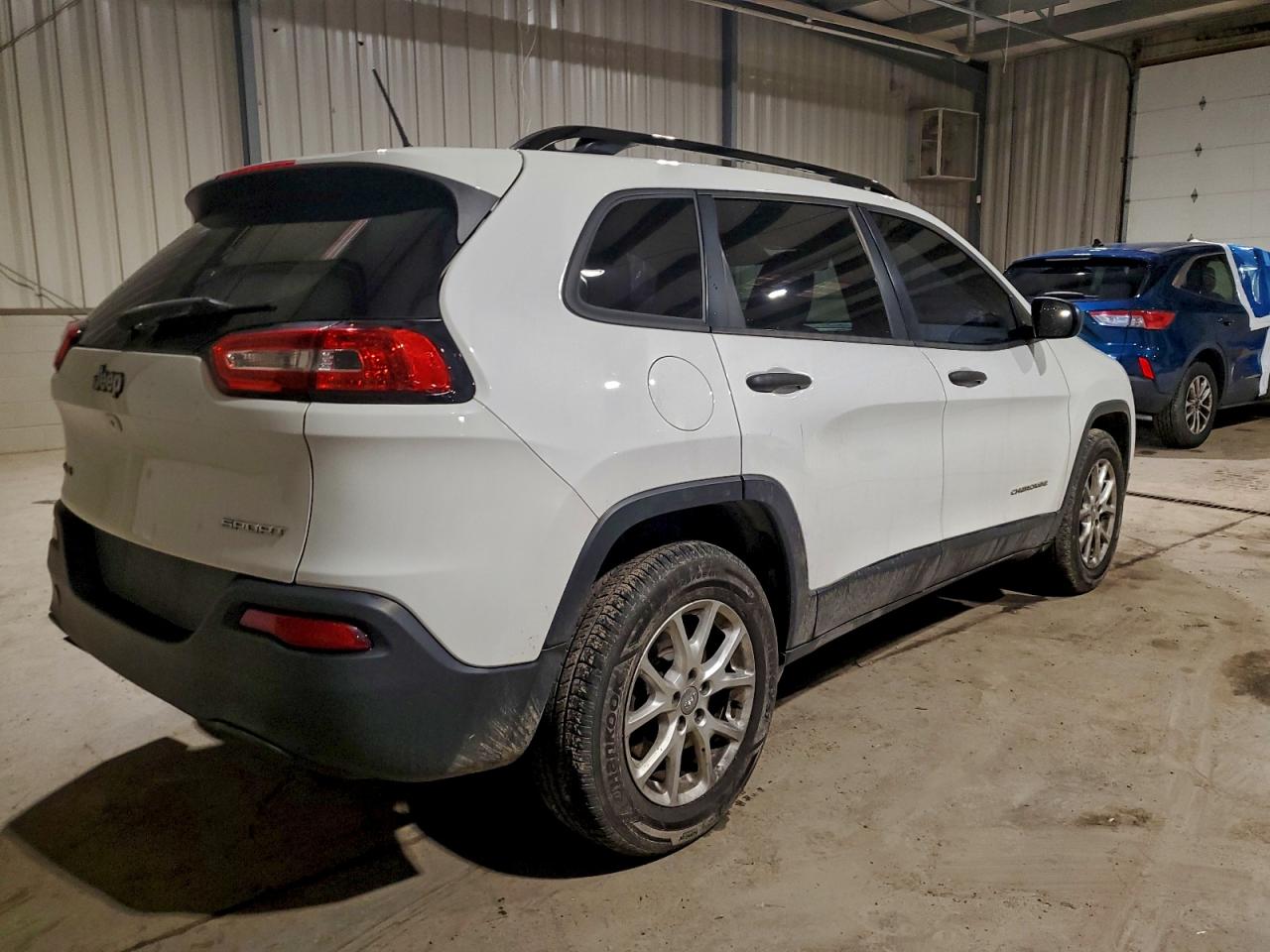 2016 JEEP CHEROKEE SPORT photo 3