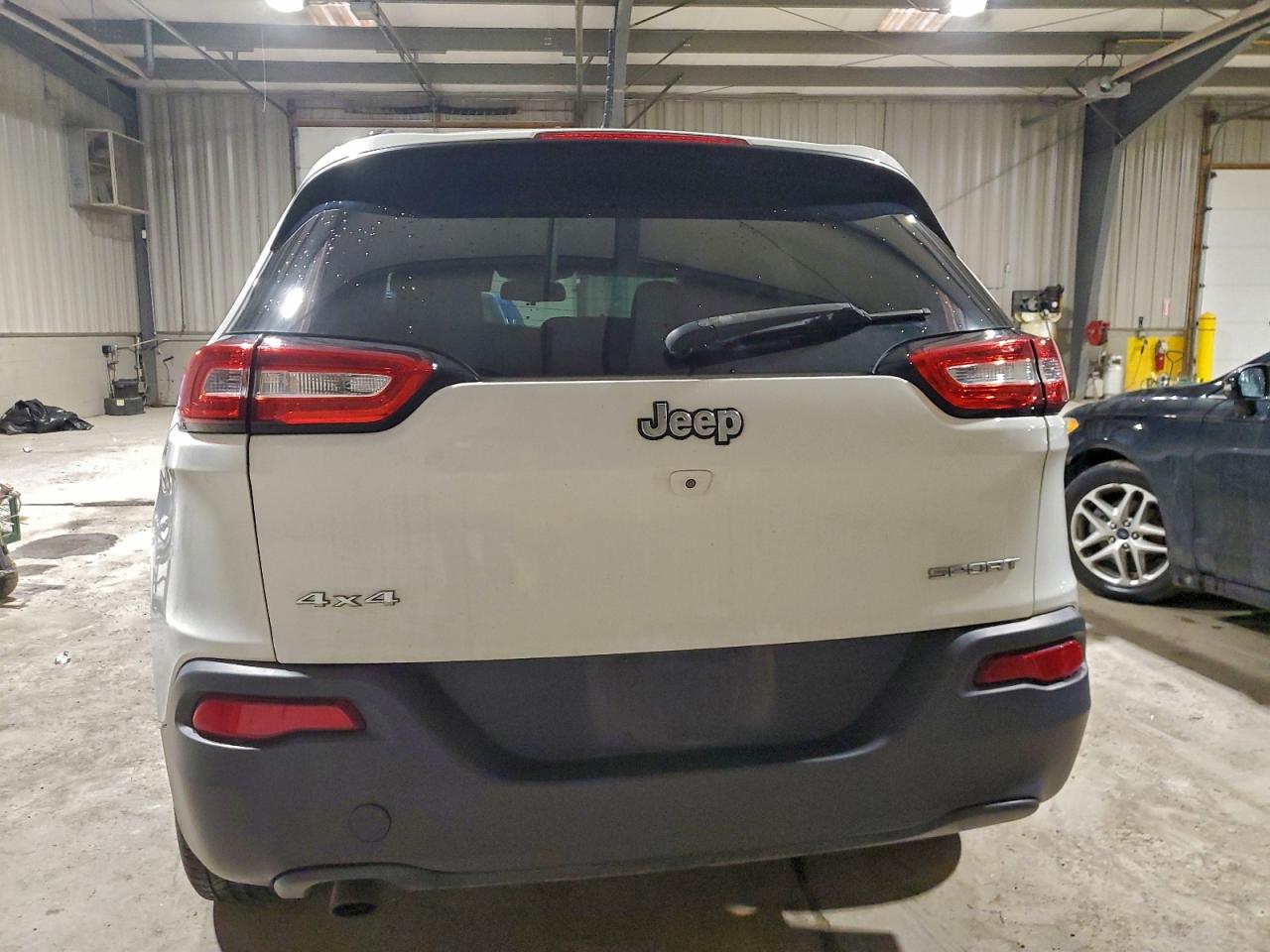 2016 JEEP CHEROKEE SPORT photo 6