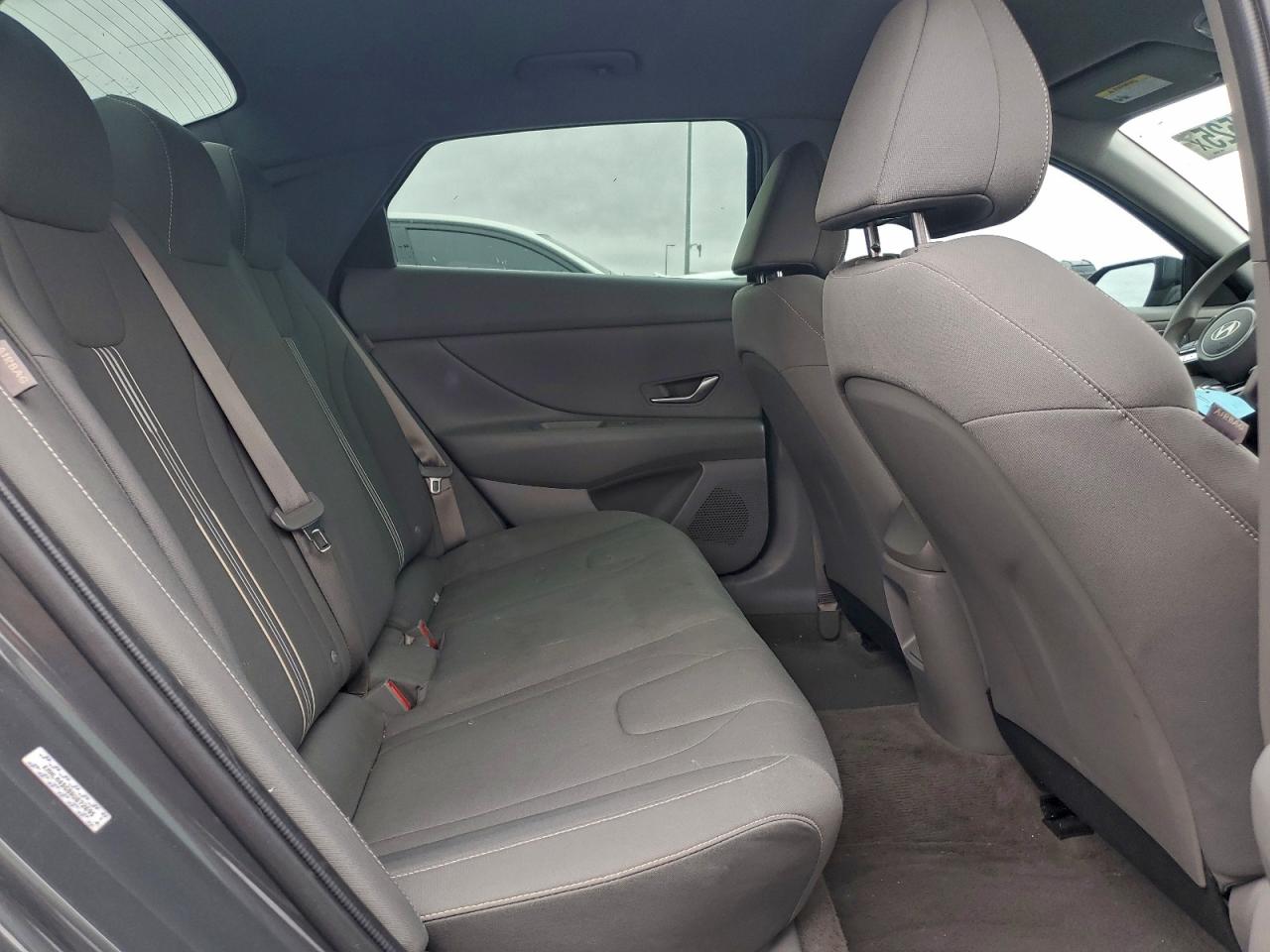 2024 HYUNDAI ELANTRA SEL photo 10
