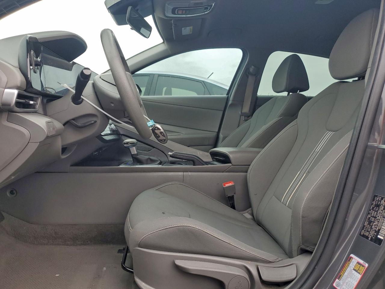 2024 HYUNDAI ELANTRA SEL photo 7