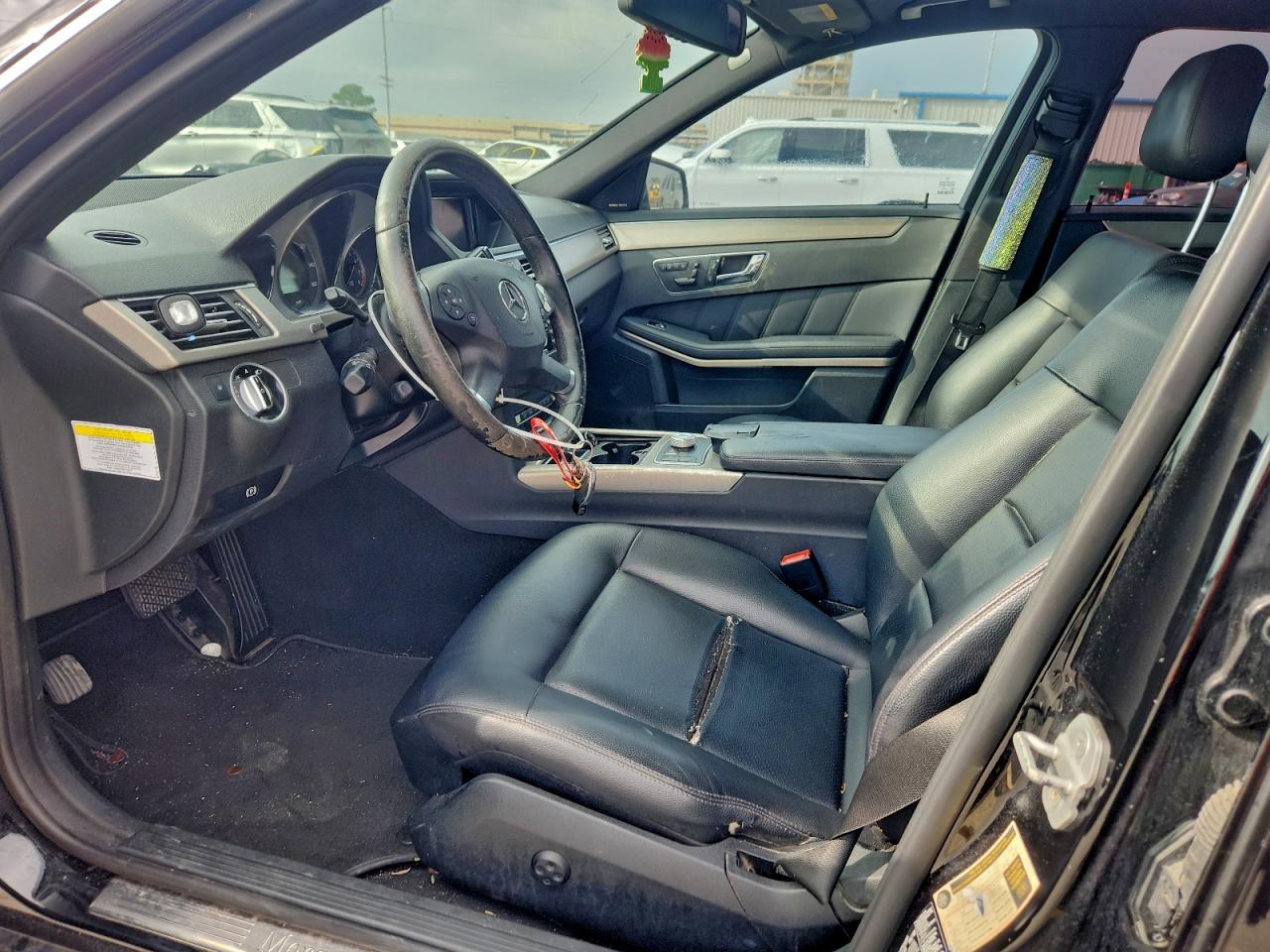 2011 MERCEDES-BENZ E 350 photo 7