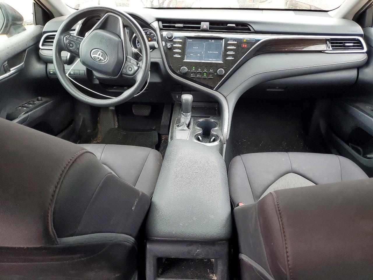 2018 TOYOTA CAMRY L photo 8