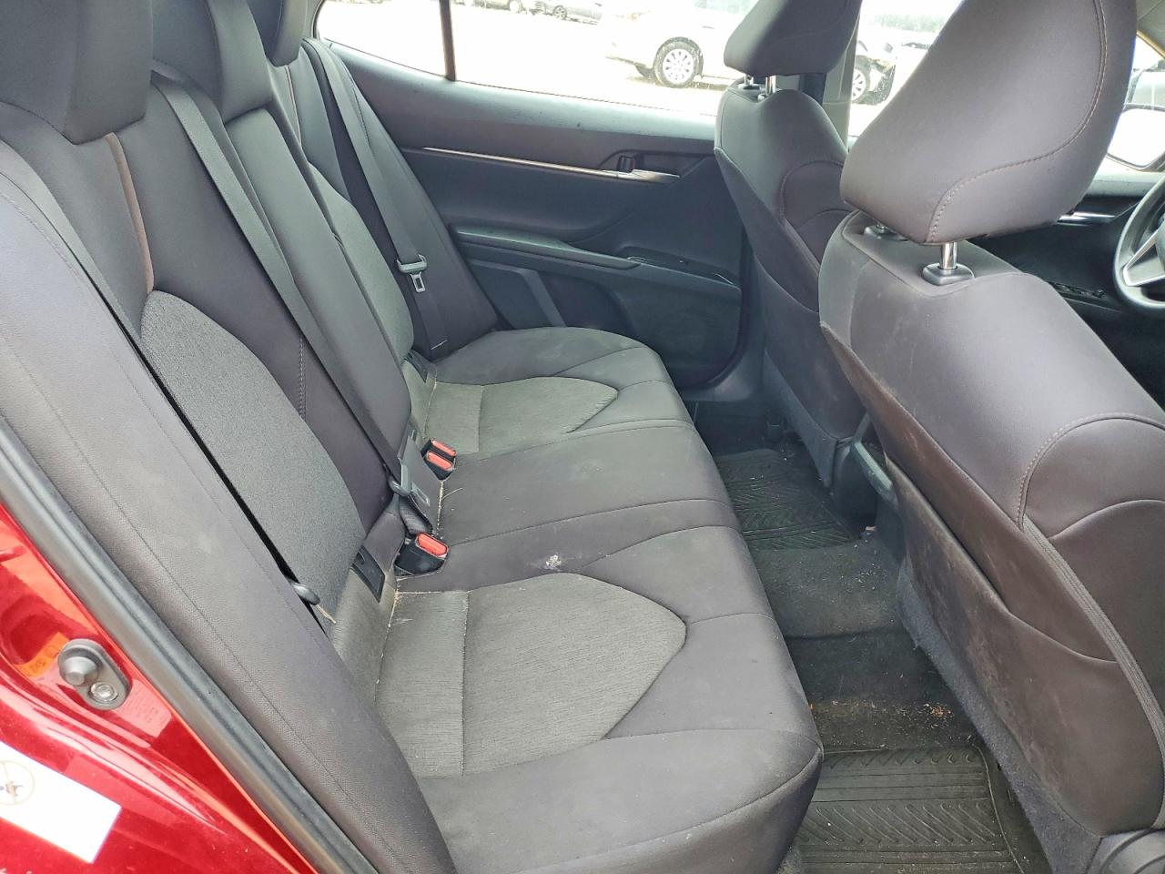 2018 TOYOTA CAMRY L photo 10