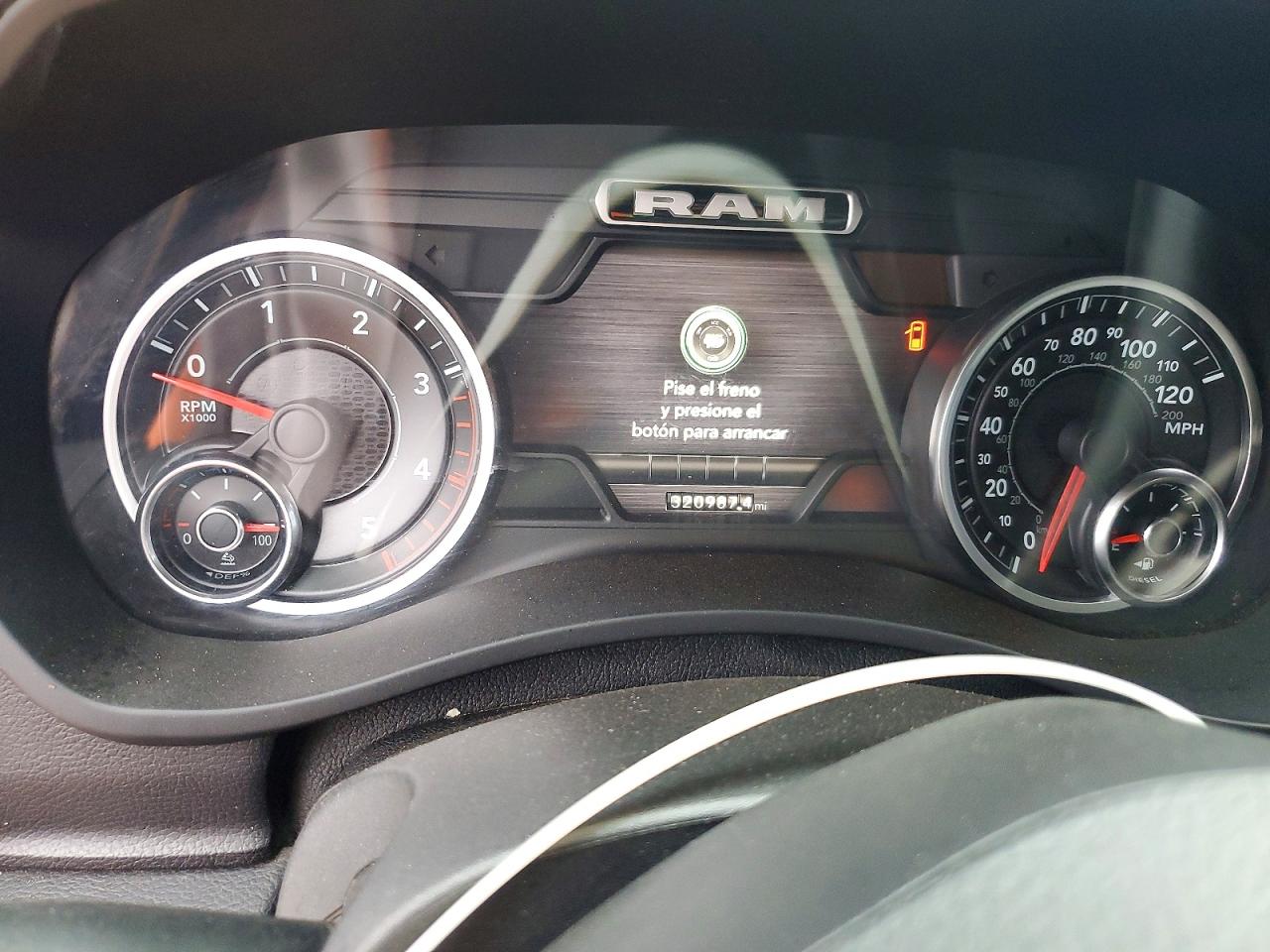 2022 RAM 3500 LARAMIE photo 9