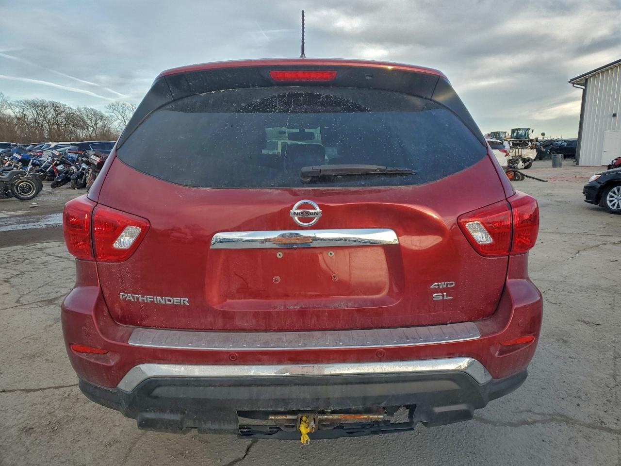2017 NISSAN PATHFINDER S photo 11