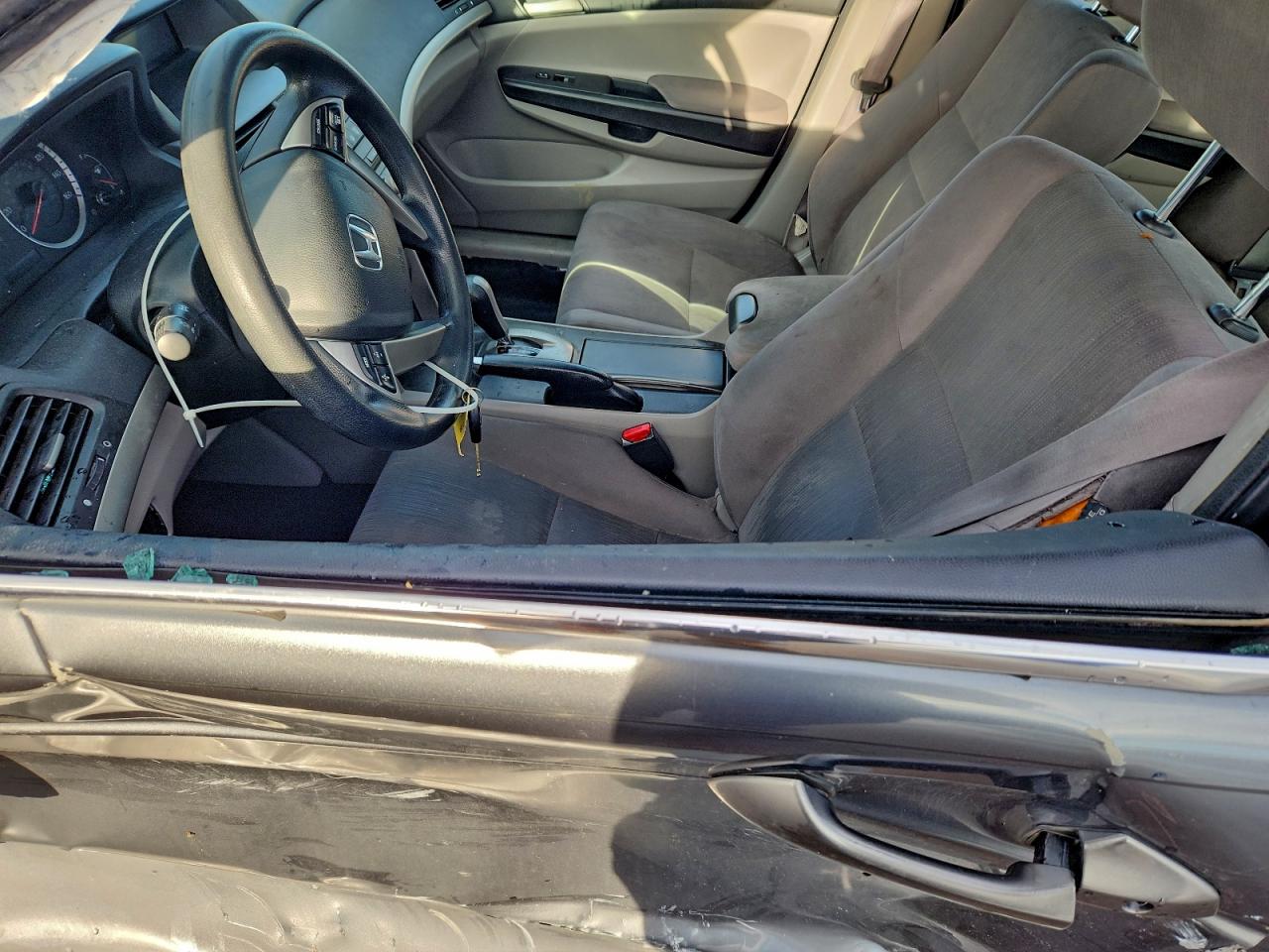 2012 HONDA ACCORD LXP photo 7