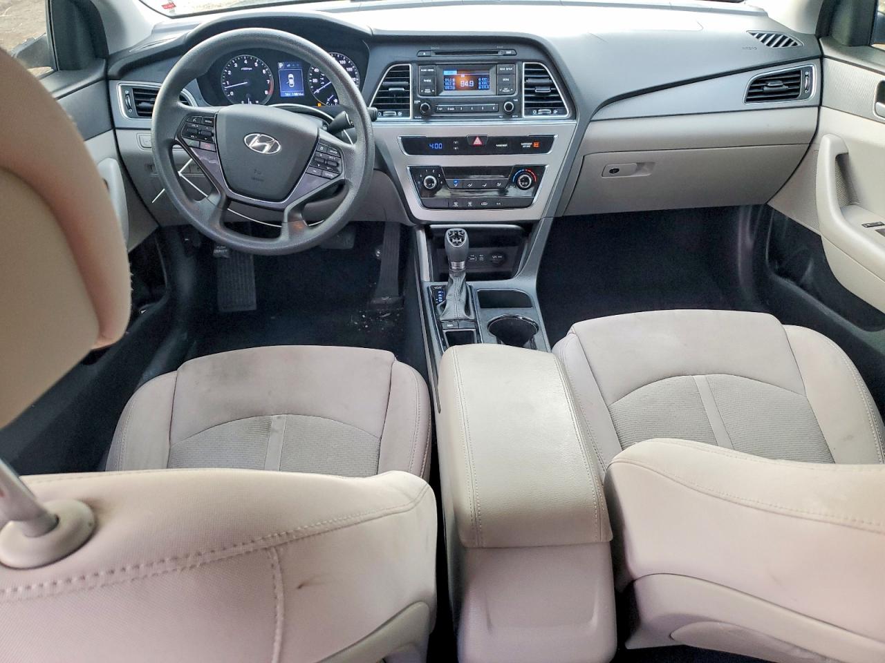 2015 HYUNDAI SONATA SE photo 8