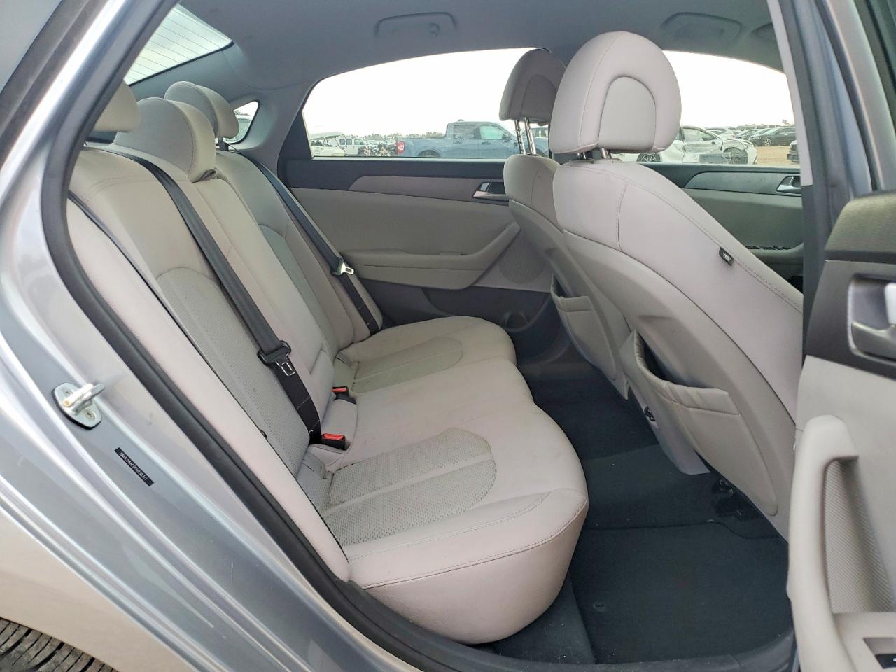2015 HYUNDAI SONATA SE photo 10