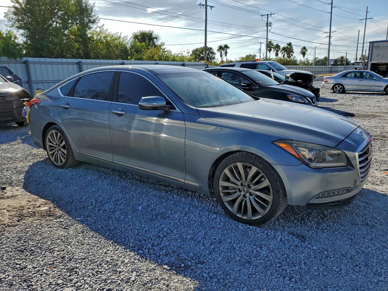 2015 HYUNDAI GENESIS 5.0L photo 4