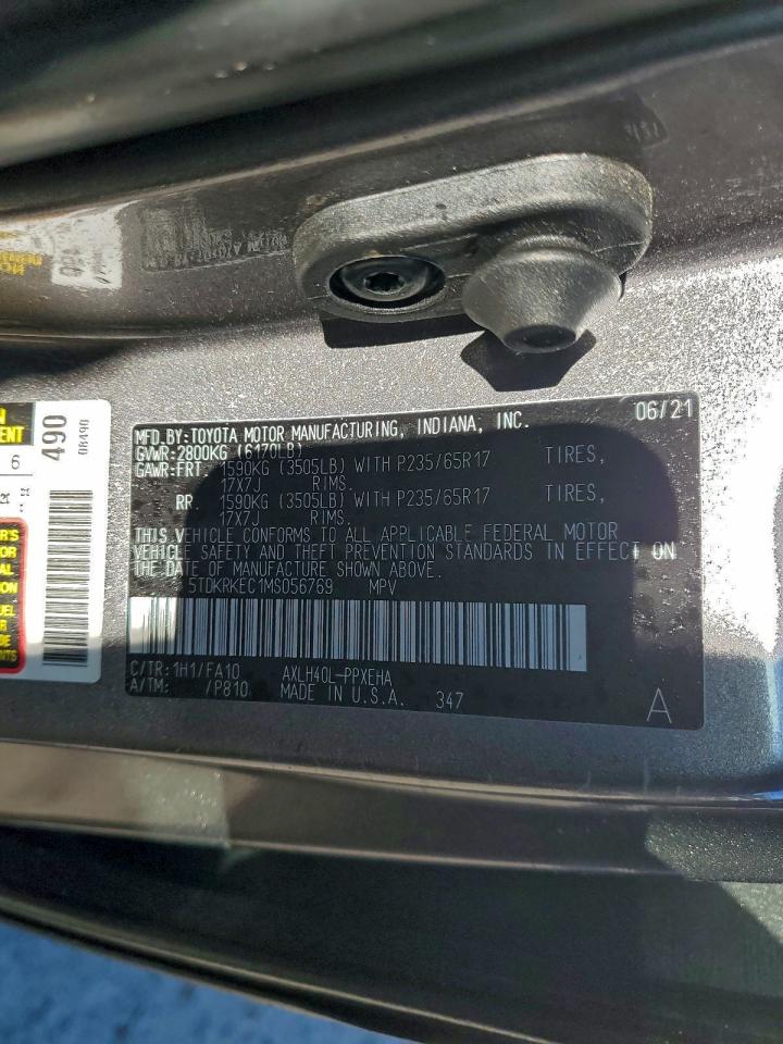 2021 TOYOTA SIENNA LE photo 13