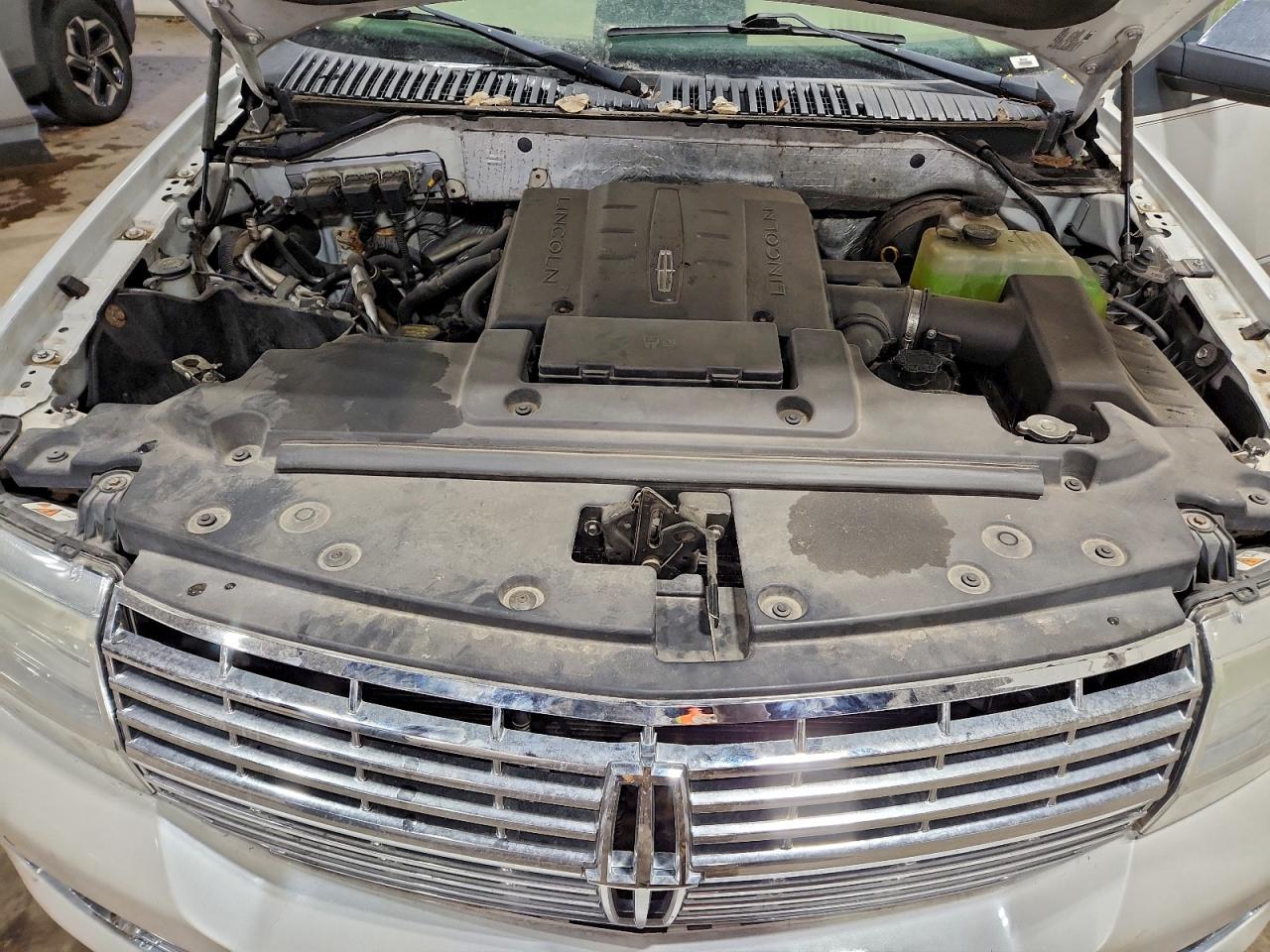 2009 LINCOLN NAVIGATOR photo 12