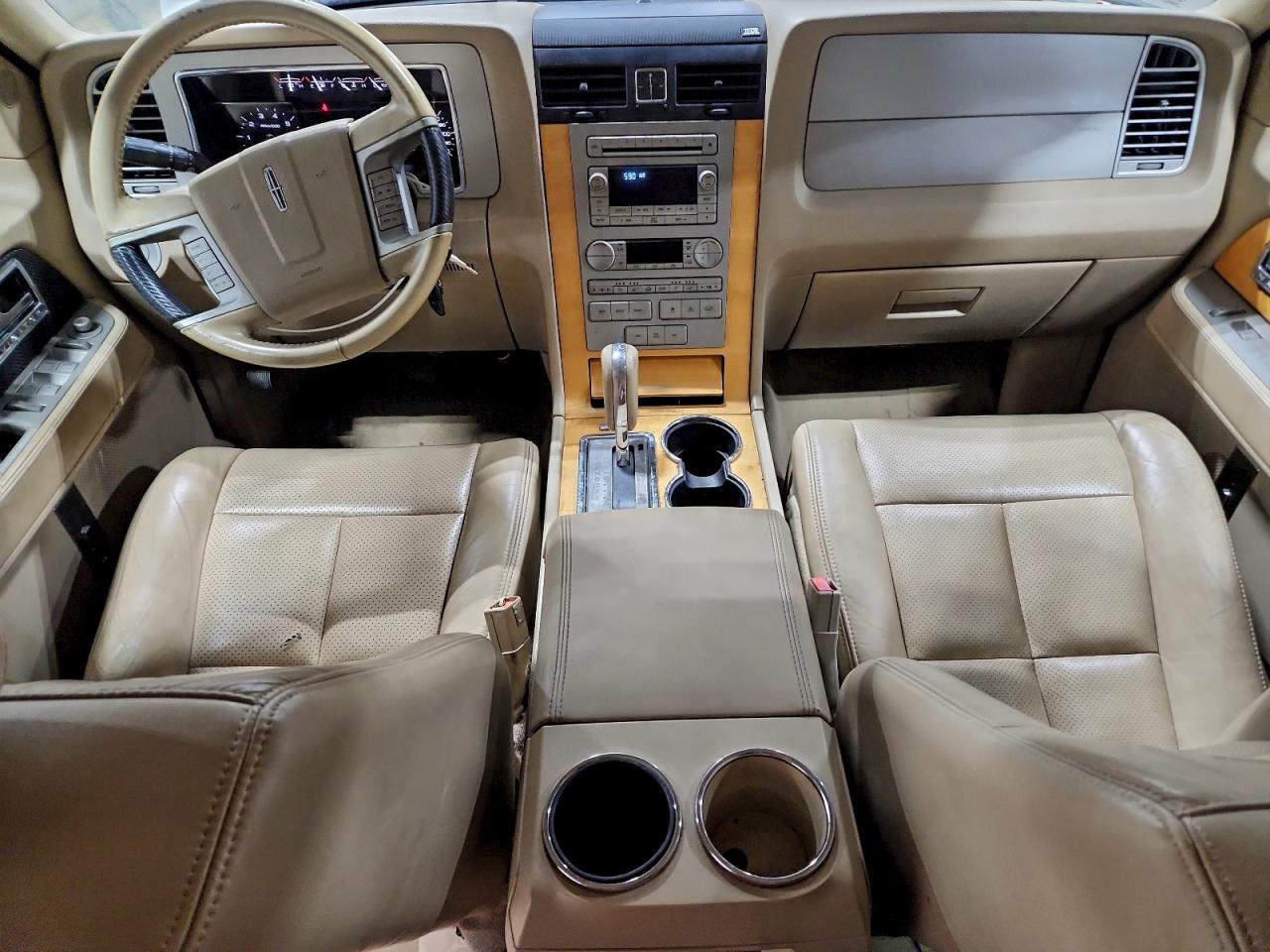 2009 LINCOLN NAVIGATOR photo 8