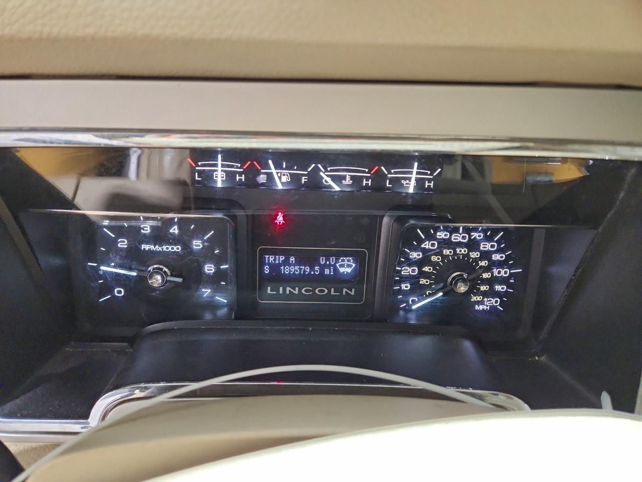 2009 LINCOLN NAVIGATOR photo 9