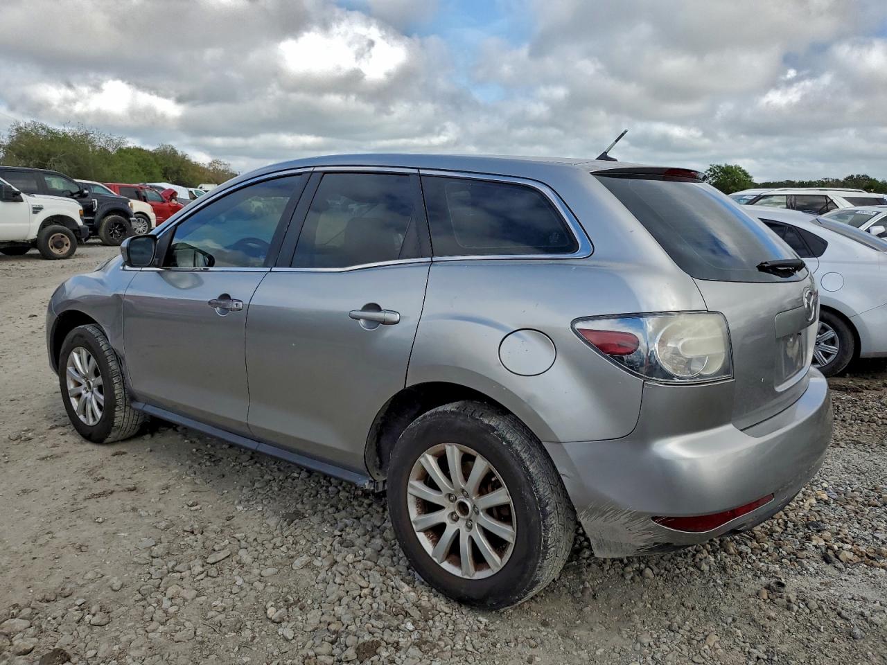 2011 MAZDA CX-7 photo 2