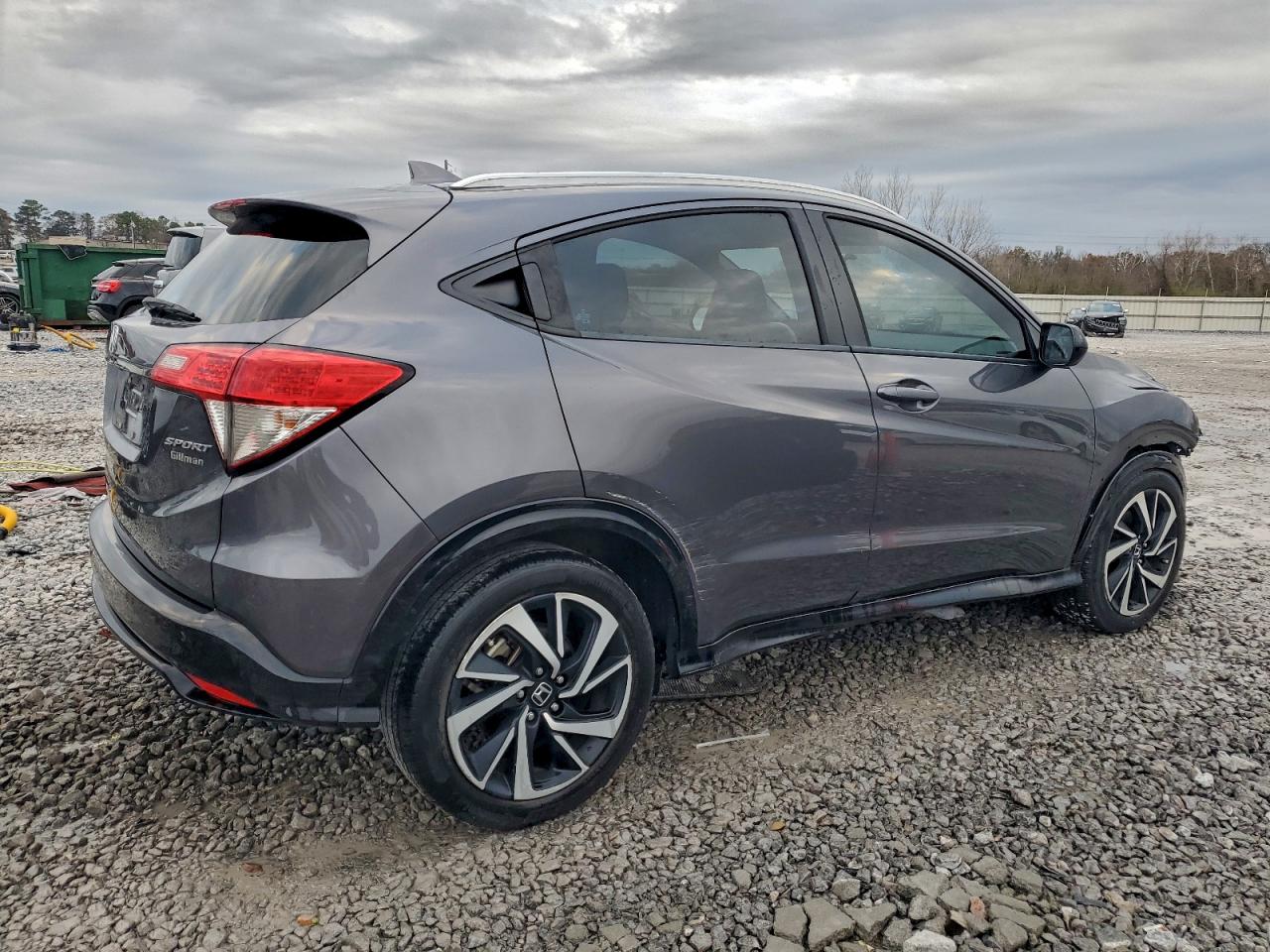 2019 HONDA HR-V SPORT photo 3
