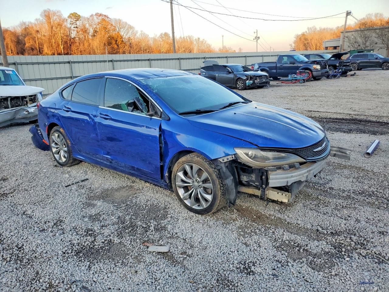2015 CHRYSLER 200 photo 4
